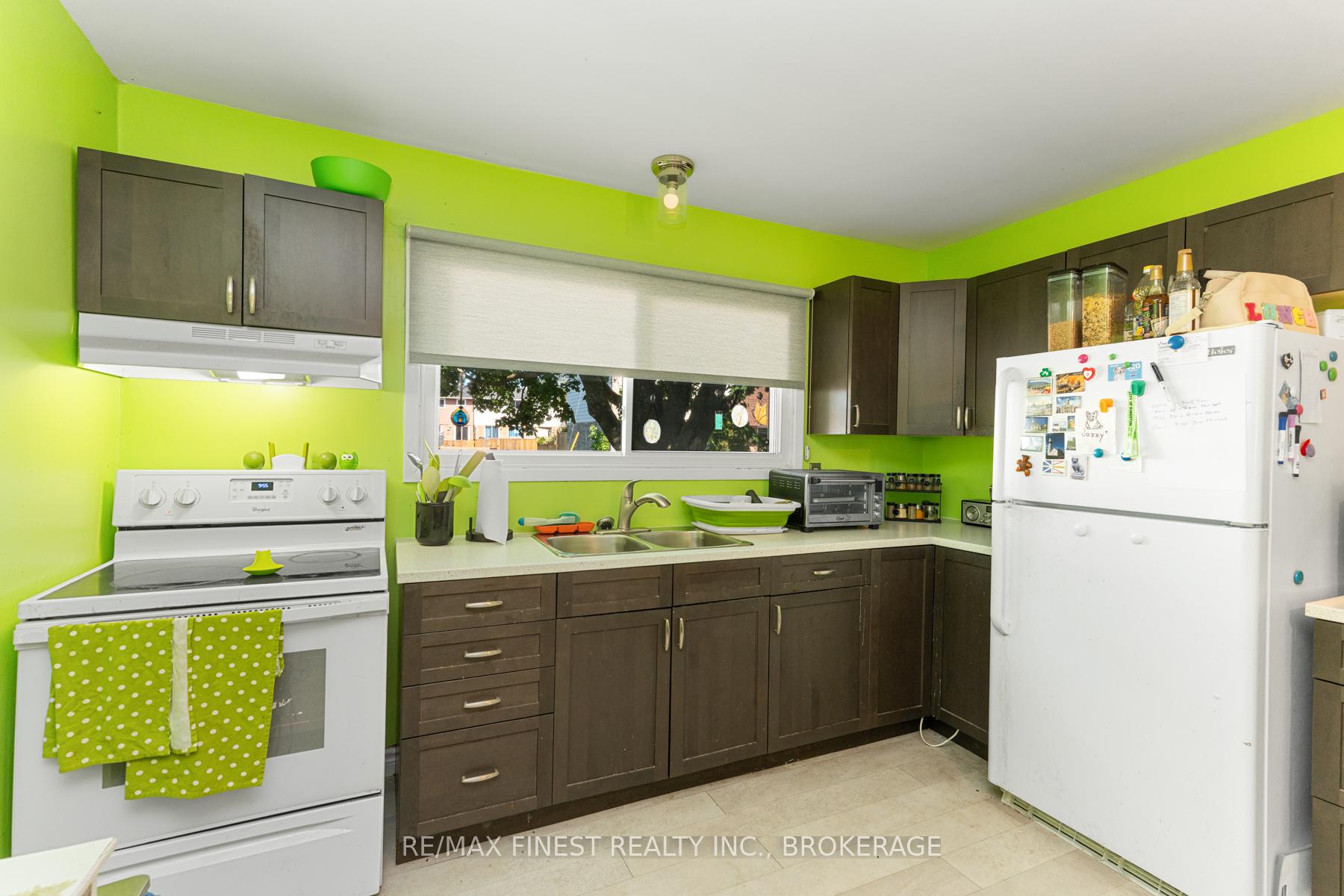 Photo 13 of 766 Ashwood Drive, Kingston — HOMEH