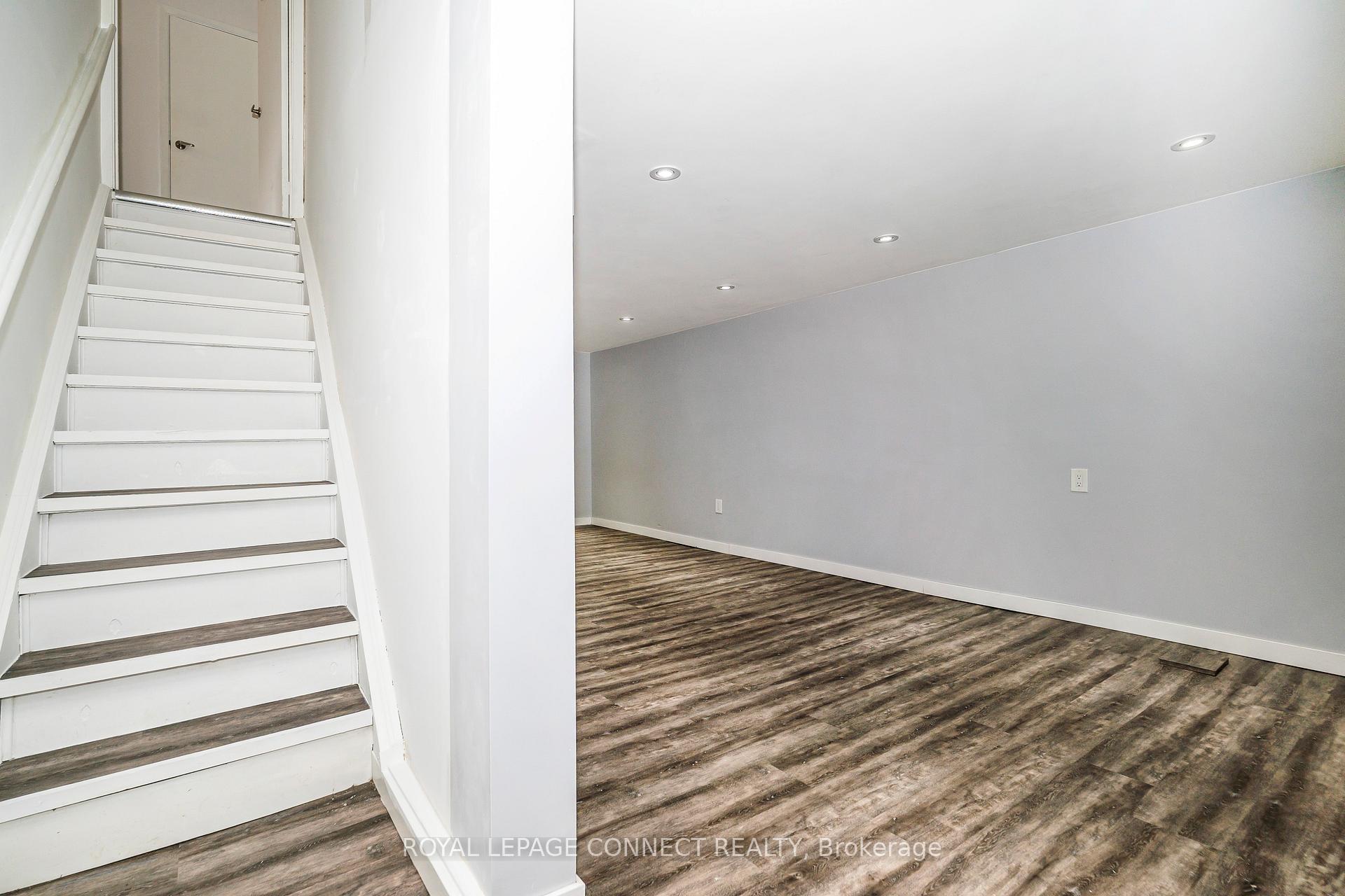 Photo 23 of Unit 35, 925 Bayly Street, Pickering, West Shore — HOMEH