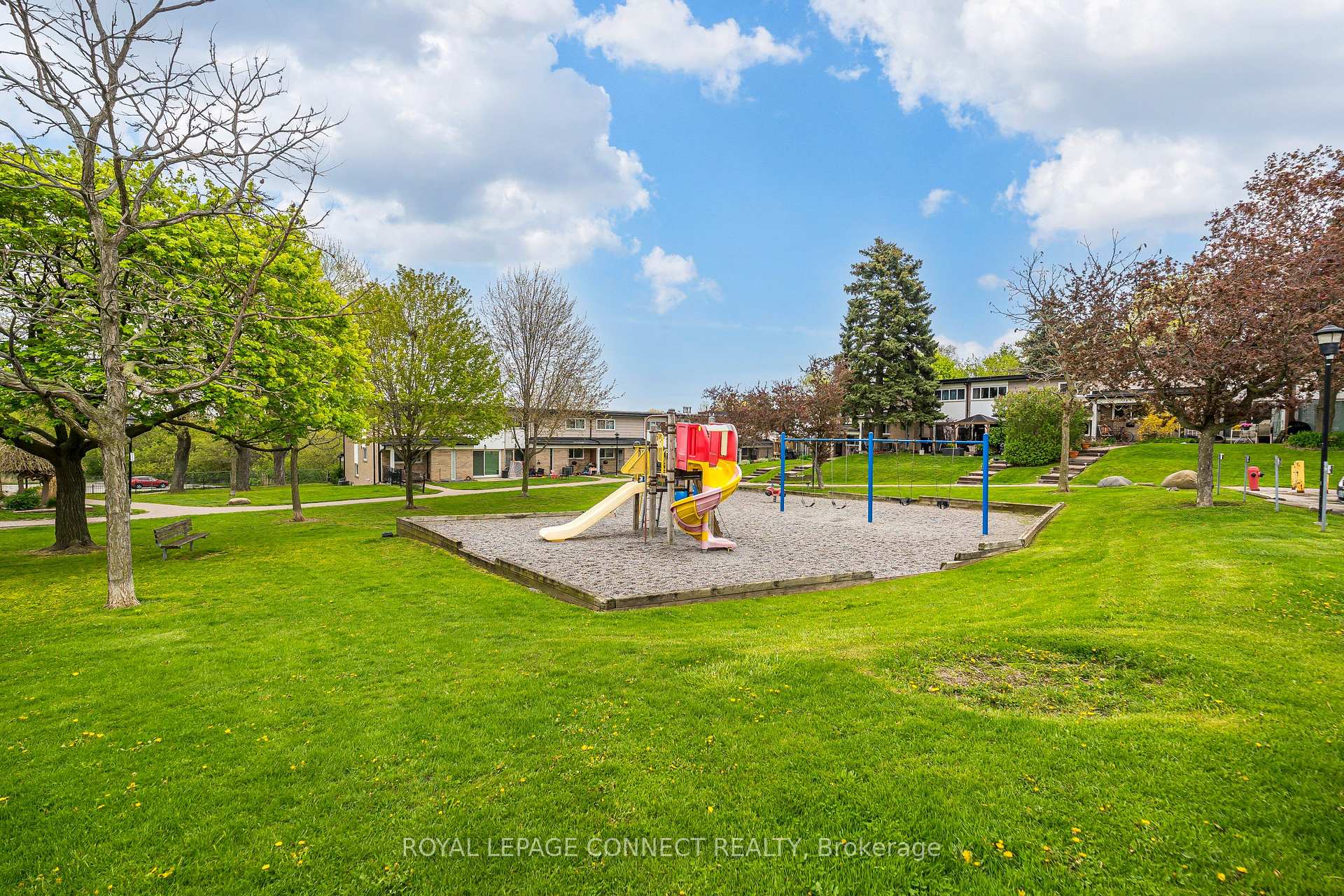 Photo 30 of Unit 35, 925 Bayly Street, Pickering, West Shore — HOMEH