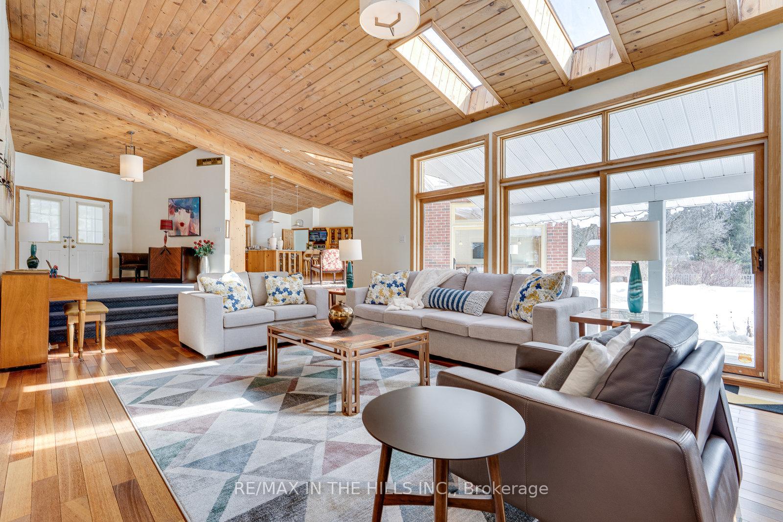 Photo 5 of 1 Berney Drive, Caledon, Caledon East — HOMEH