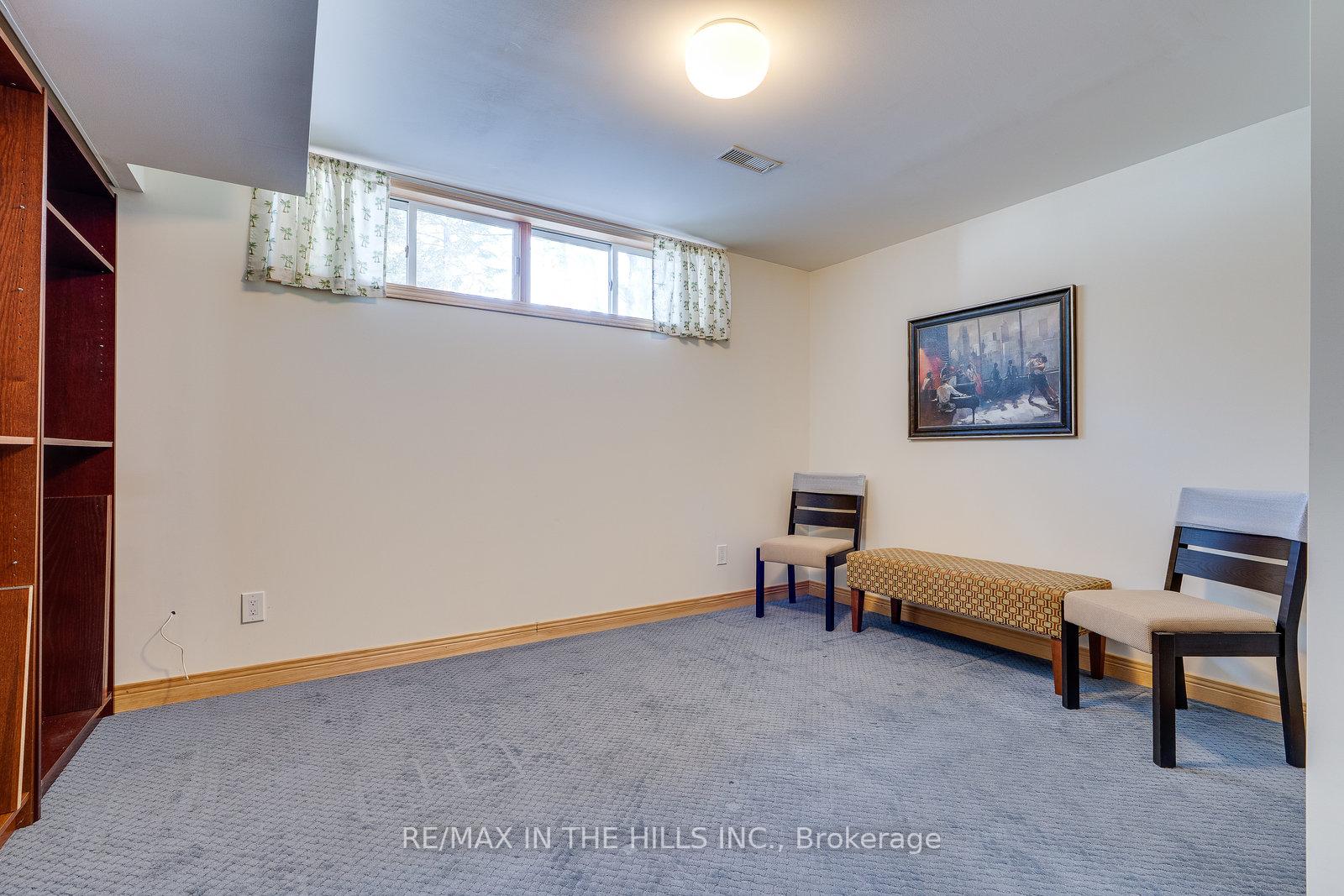 Photo 25 of 1 Berney Drive, Caledon, Caledon East — HOMEH