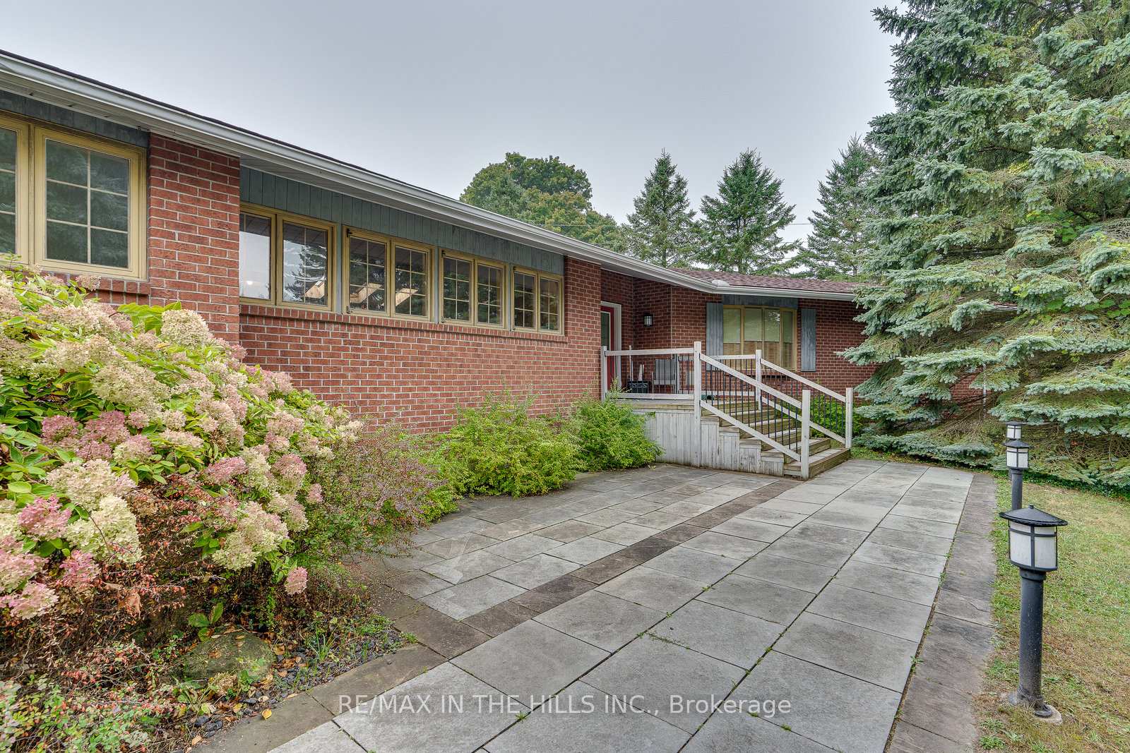 Photo 35 of 1 Berney Drive, Caledon, Caledon East — HOMEH