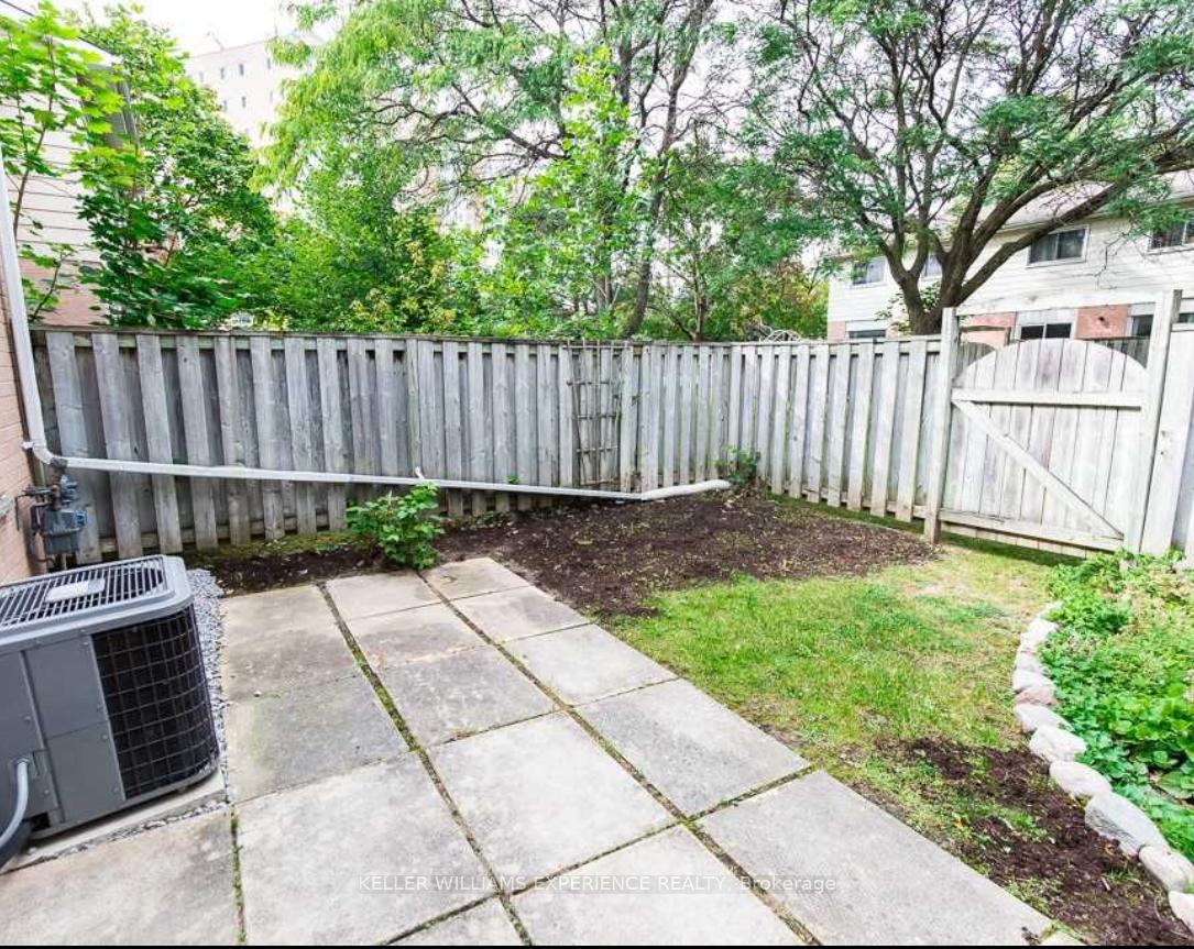 Photo 2 of Unit 28, 2 Bernick Drive, Barrie, 400 North — HOMEH