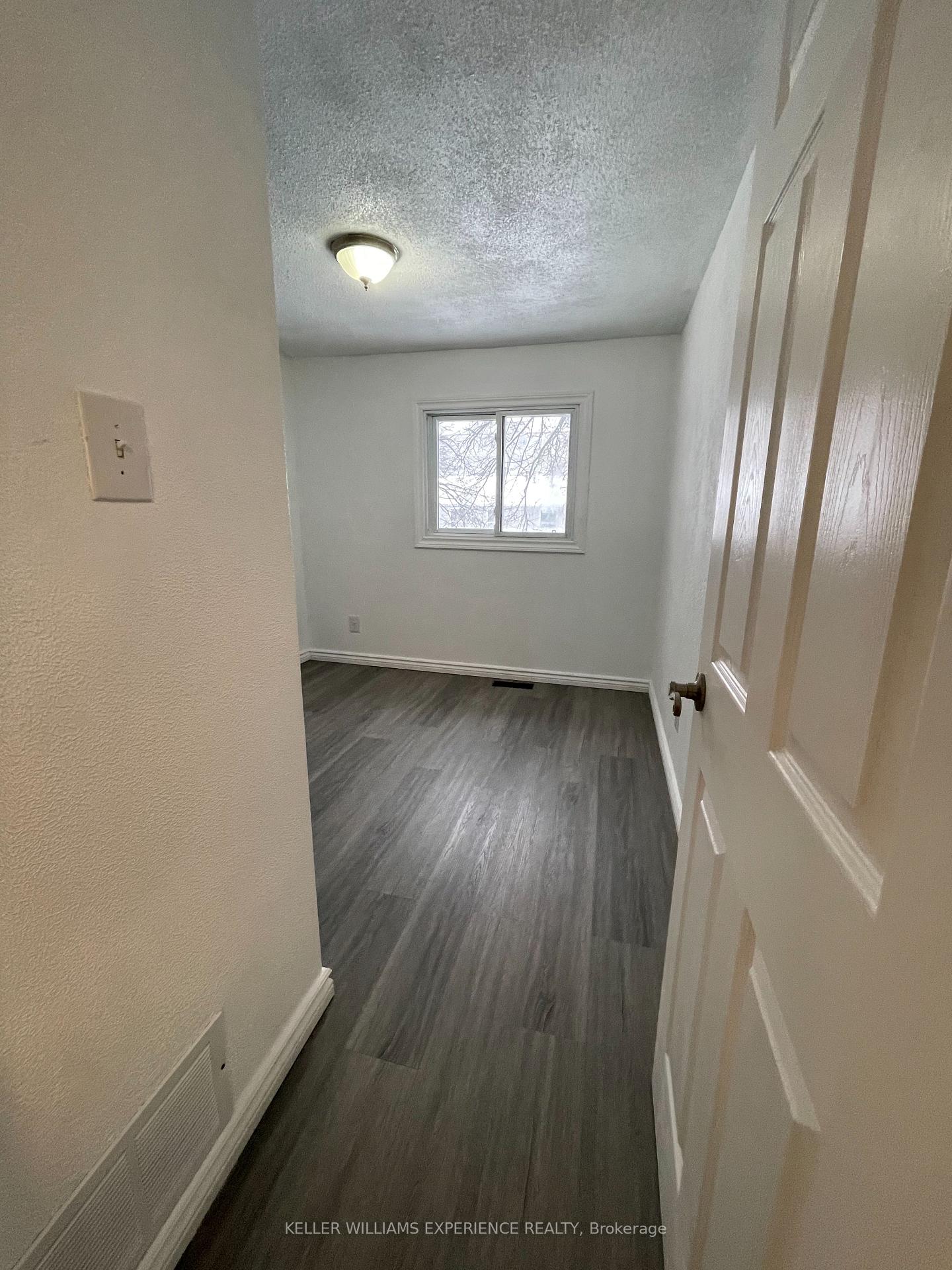 Photo 22 of Unit 28, 2 Bernick Drive, Barrie, 400 North — HOMEH