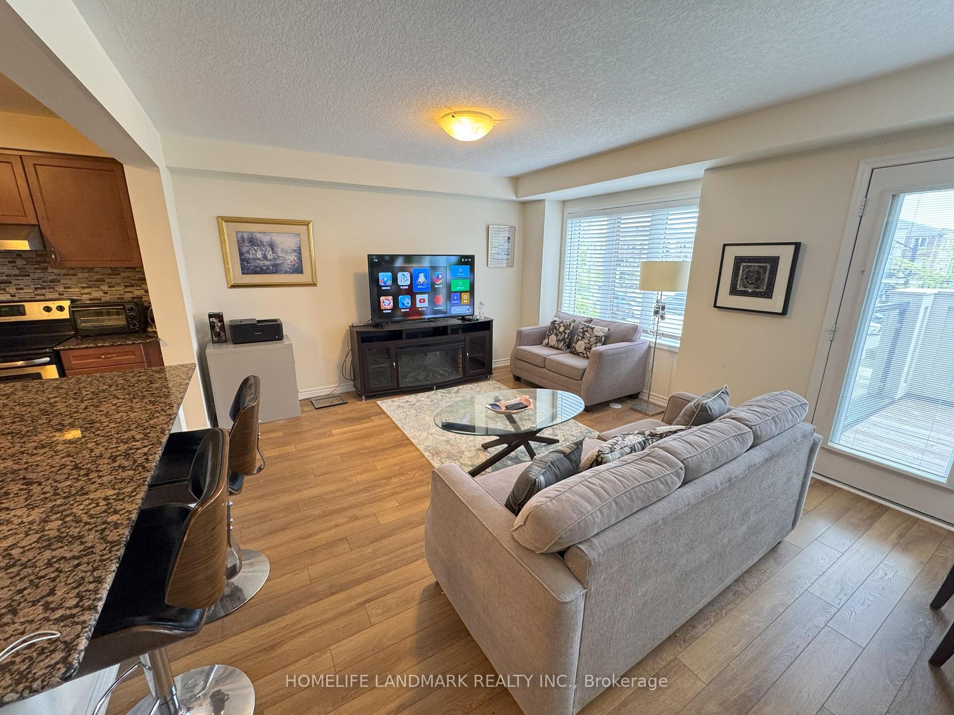 Photo 8 of 907 Apple Hill Lane, Kitchener — HOMEH