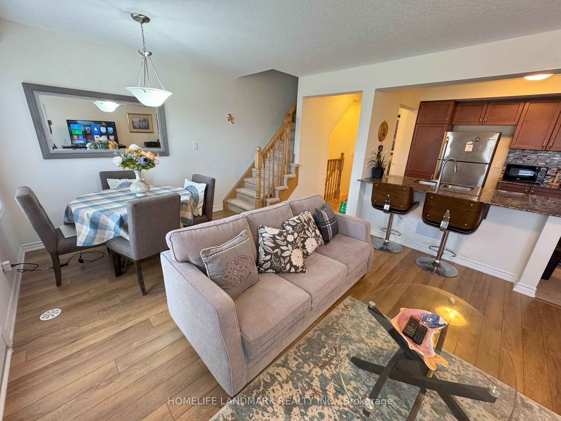 Photo 14 of 907 Apple Hill Lane, Kitchener — HOMEH