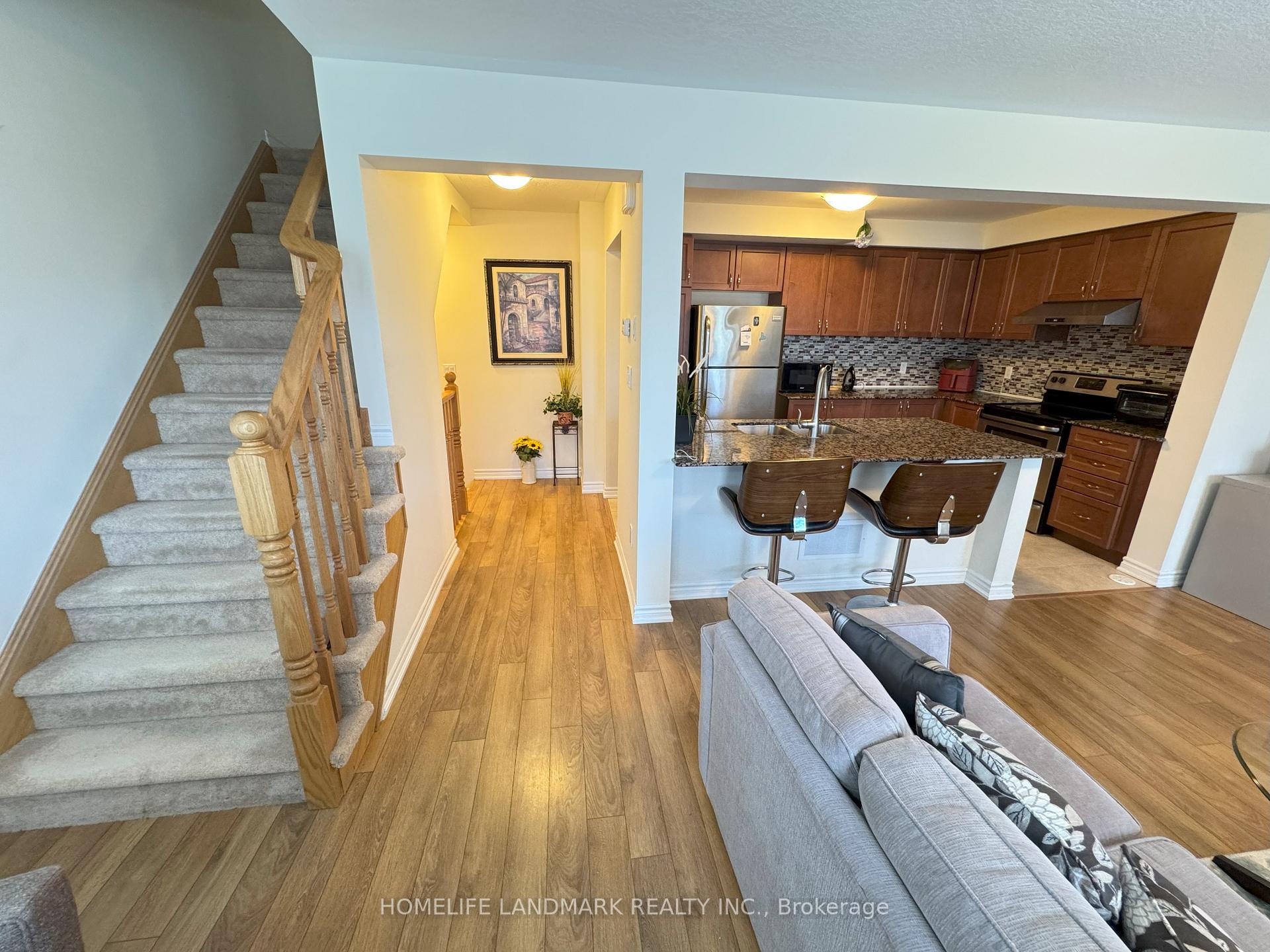 Photo 11 of 907 Apple Hill Lane, Kitchener — HOMEH