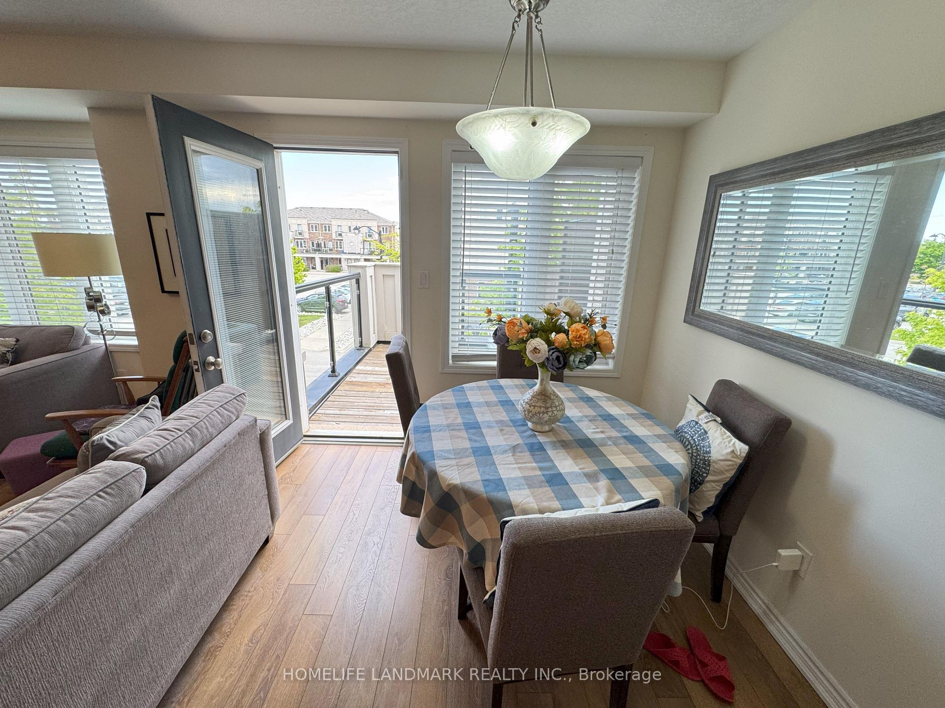 Photo 18 of 907 Apple Hill Lane, Kitchener — HOMEH