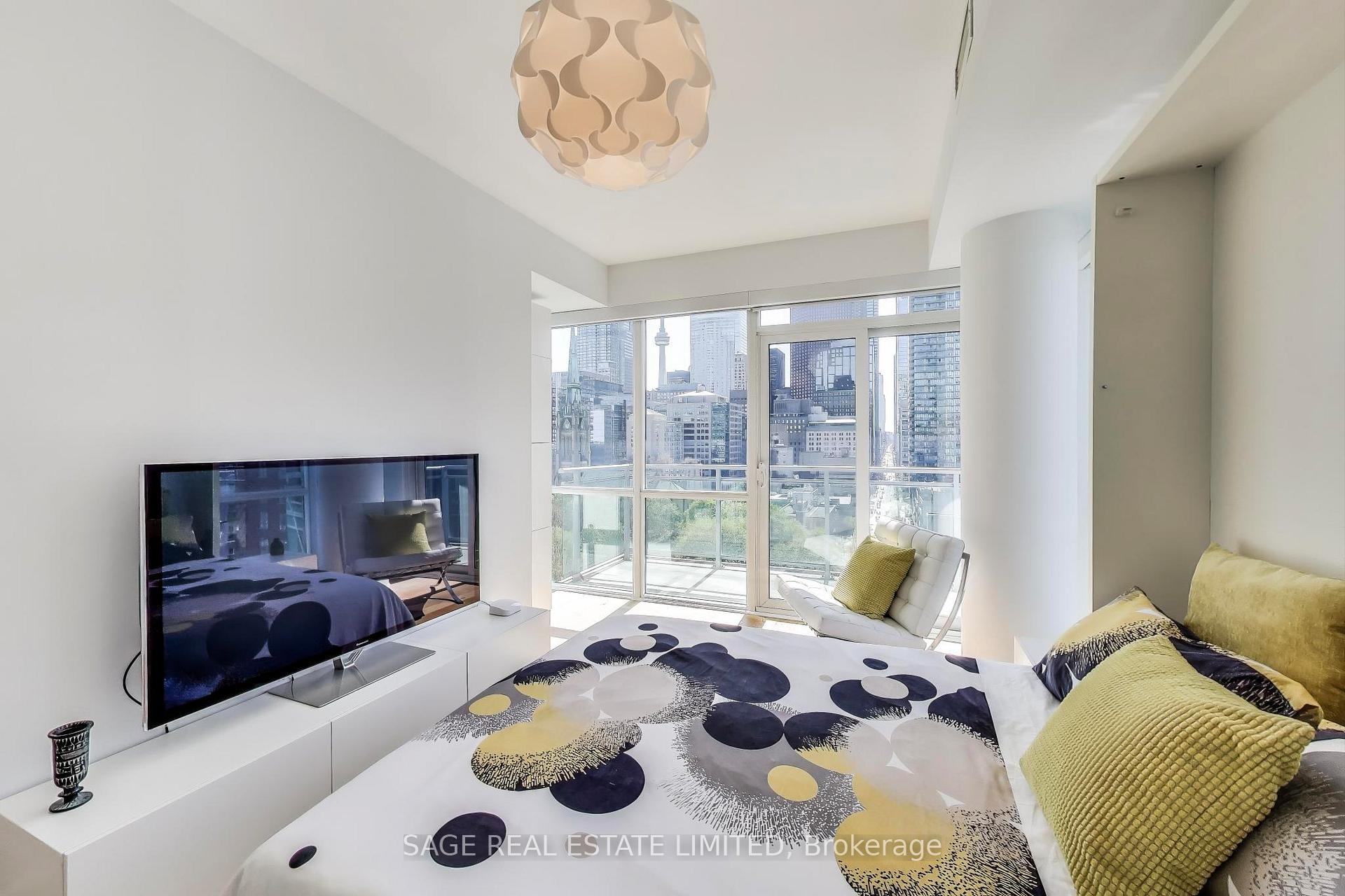 Photo 8 of Unit 1104, 112 George Street, Toronto, Moss Park — HOMEH