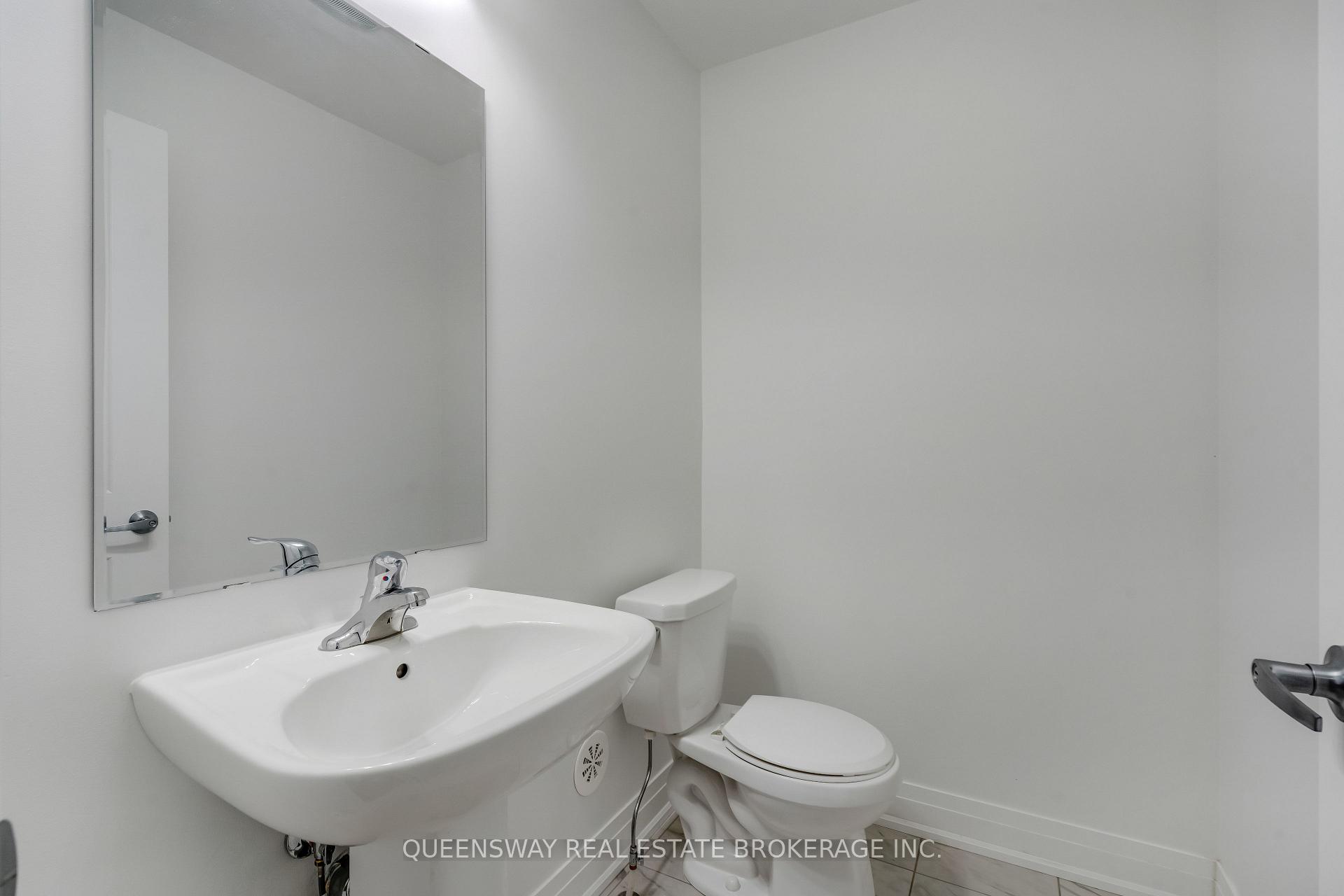 Photo 6 of 71 Waterside Way, Whitby, Port Whitby — HOMEH