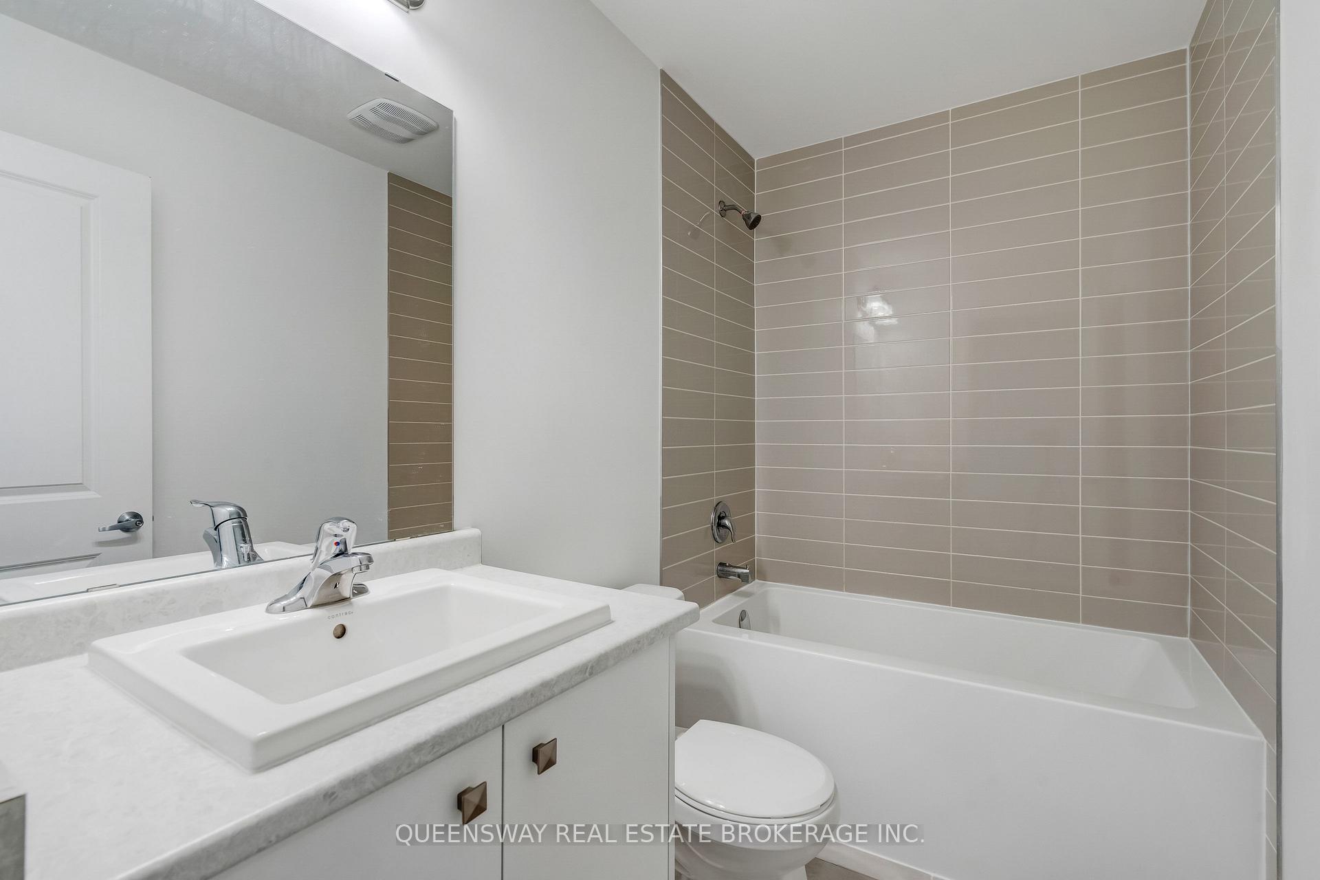 Photo 14 of 71 Waterside Way, Whitby, Port Whitby — HOMEH