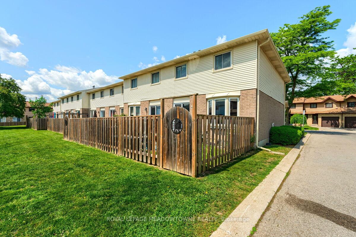 Photo 14 of Unit 87, 860 Rymal Road E, Hamilton, Broughton — HOMEH