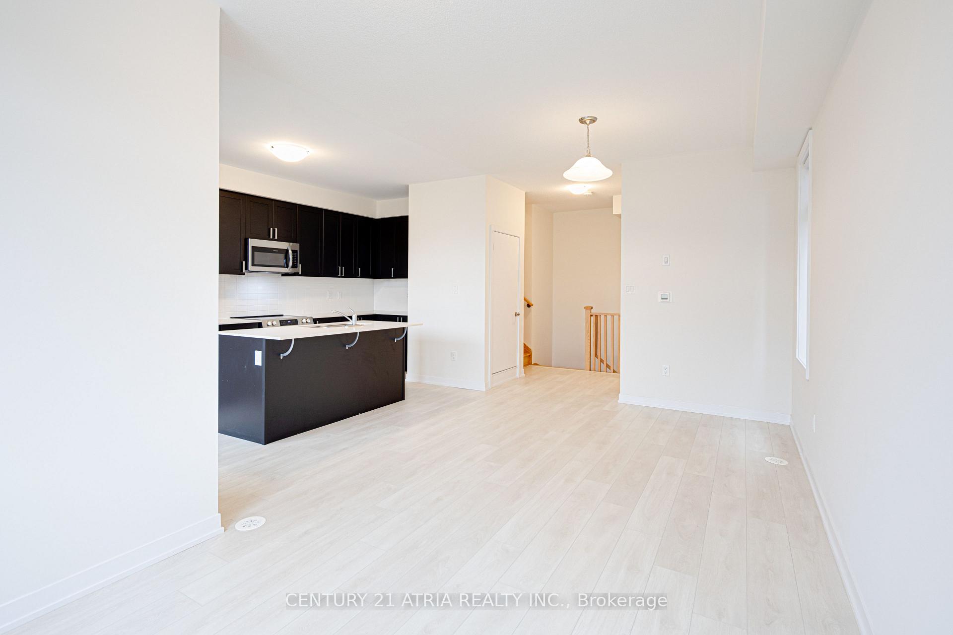 Photo 3 of Unit 602, 1865 Pickering Parkway, Pickering, Village East — HOMEH