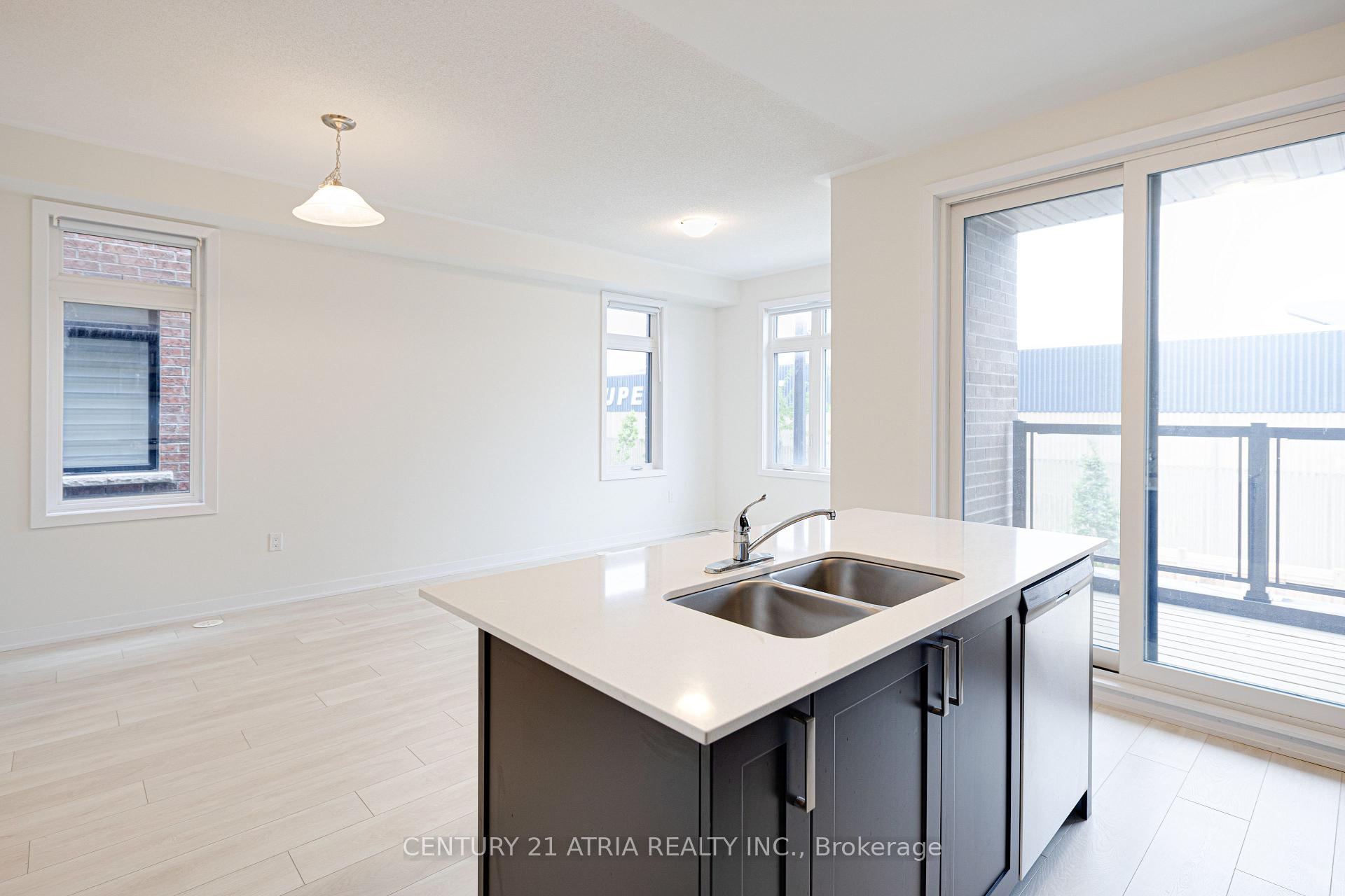 Photo 6 of Unit 602, 1865 Pickering Parkway, Pickering, Village East — HOMEH