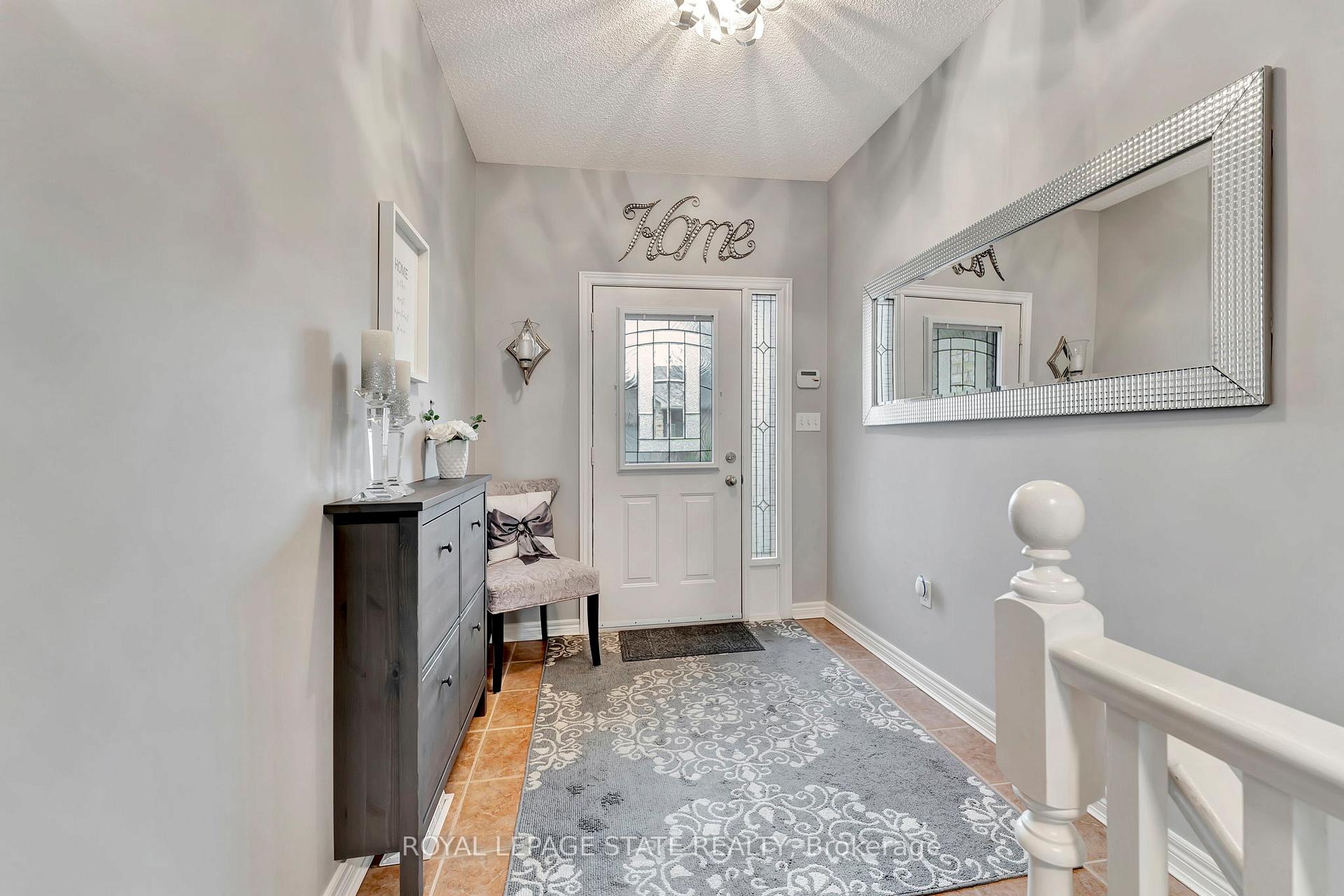 Photo 11 of 19 Critzia Drive, Hamilton, Rural Glanbrook — HOMEH