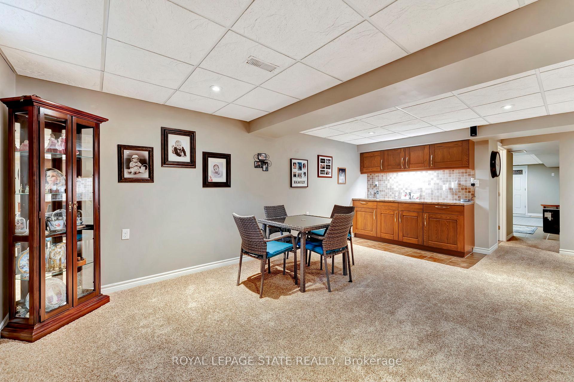 Photo 15 of 19 Critzia Drive, Hamilton, Rural Glanbrook — HOMEH