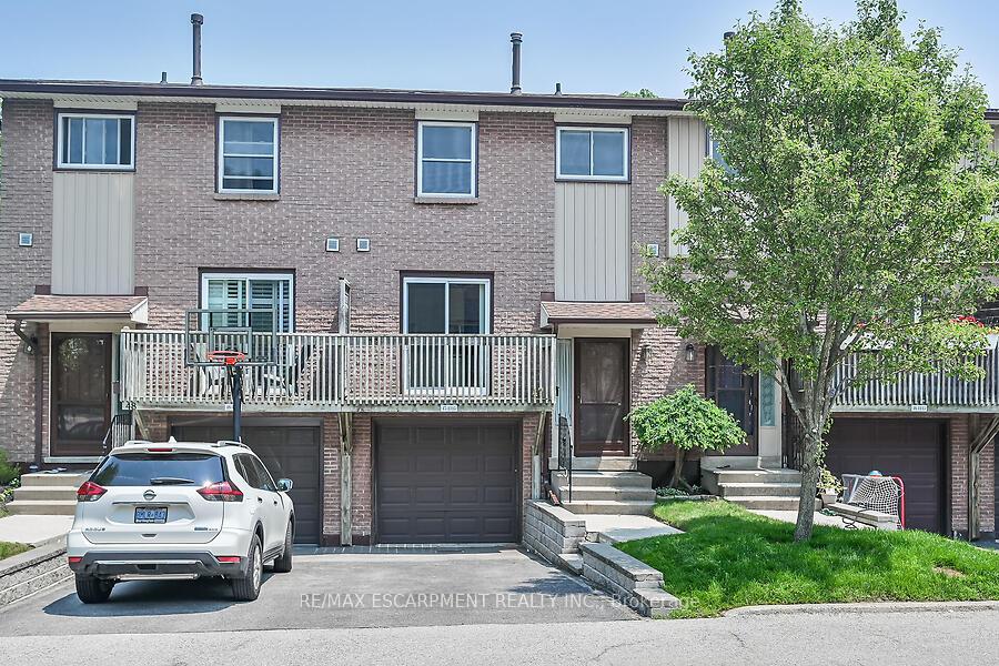 Photo 1 of Unit 47, 1115 Paramount Drive, Hamilton, Stoney Creek — HOMEH