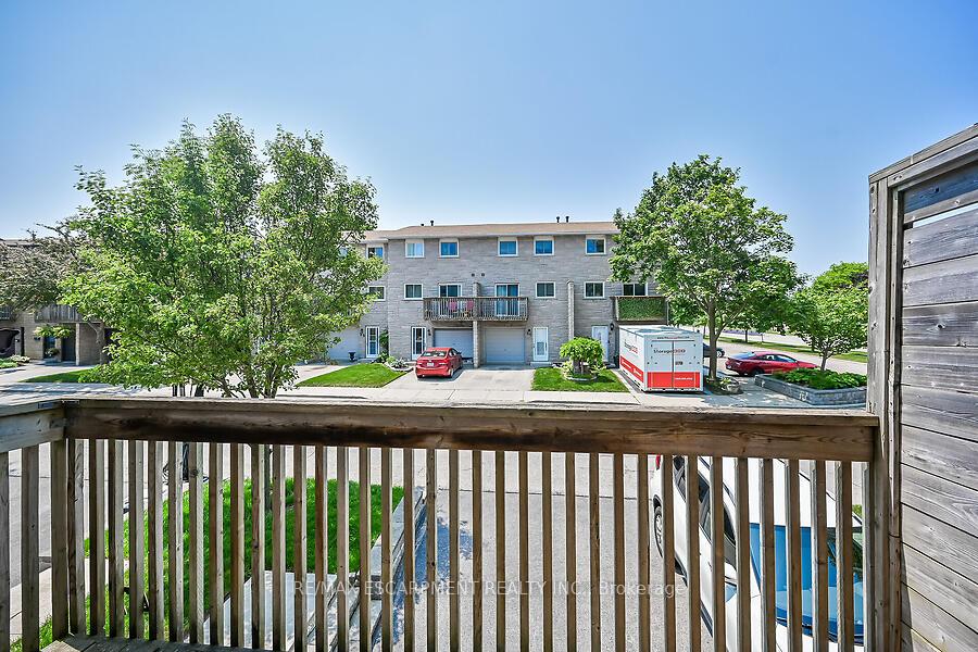 Photo 24 of Unit 47, 1115 Paramount Drive, Hamilton, Stoney Creek — HOMEH