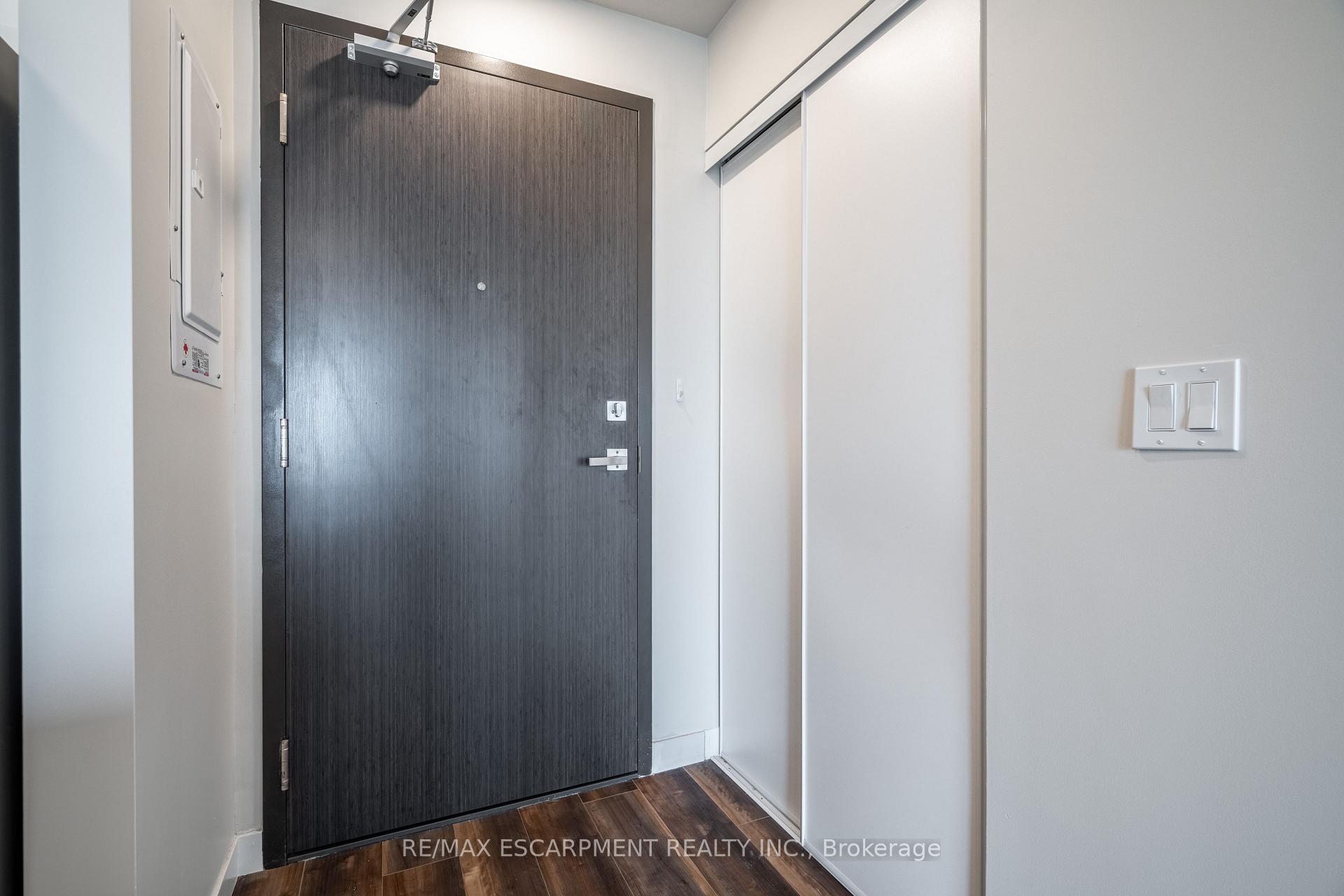 Photo 10 of Unit 1208, 15 Queen Street S, Hamilton, Central — HOMEH