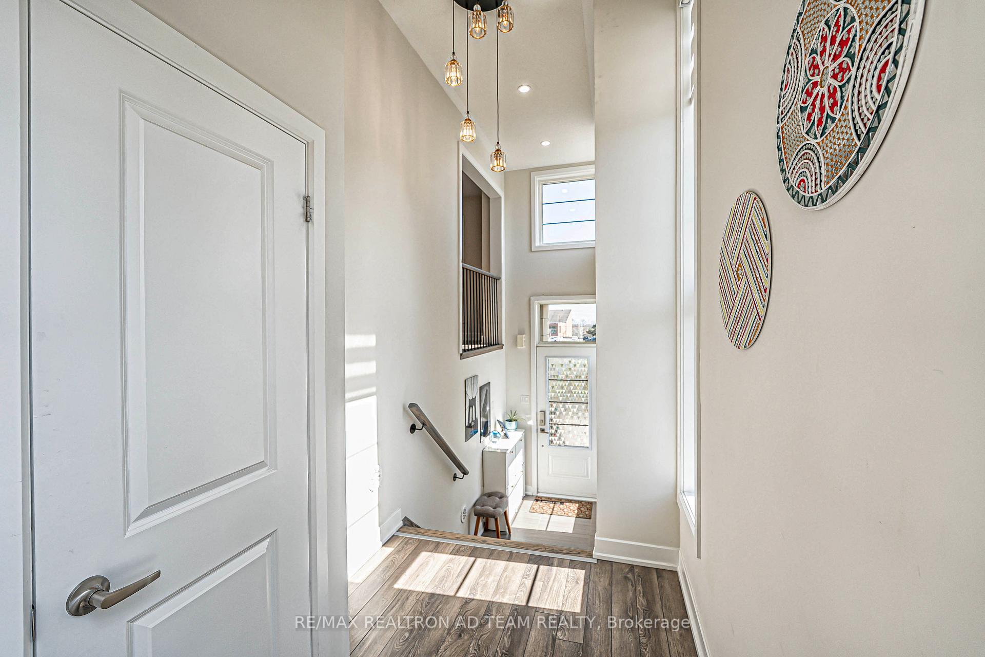 Photo 4 of 54 Shawfield Way, Whitby, Pringle Creek — HOMEH