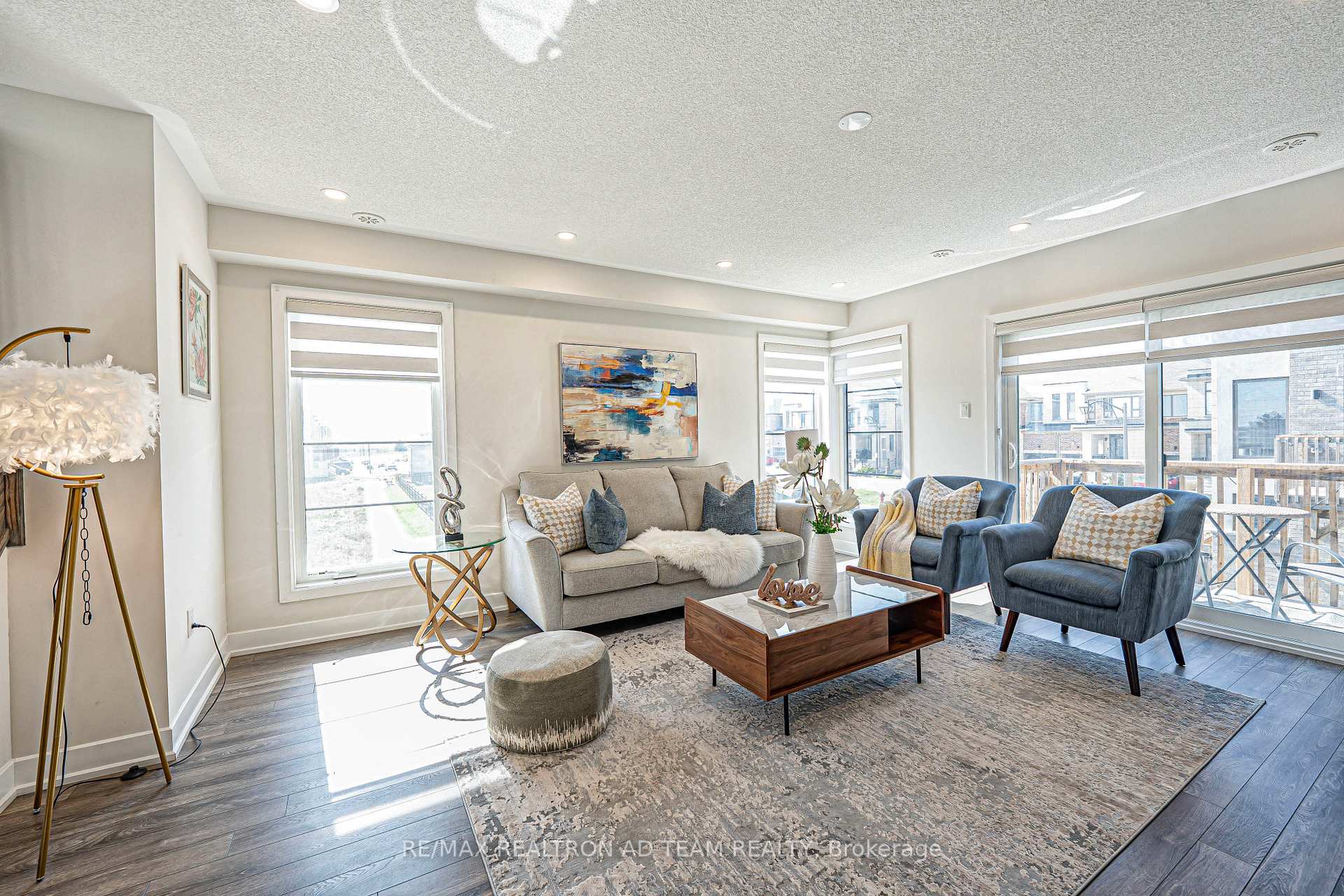 Photo 7 of 54 Shawfield Way, Whitby, Pringle Creek — HOMEH