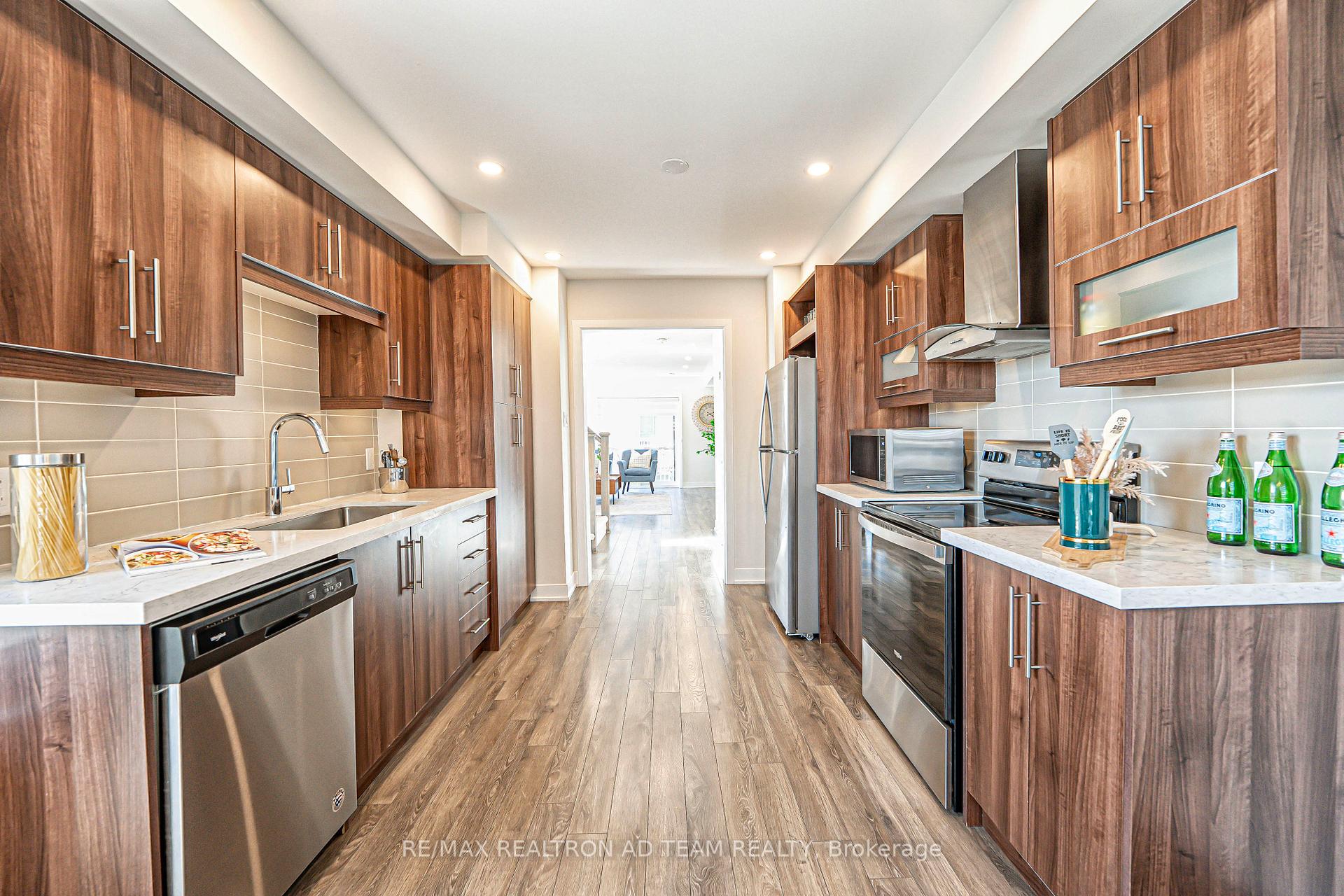 Photo 23 of 54 Shawfield Way, Whitby, Pringle Creek — HOMEH