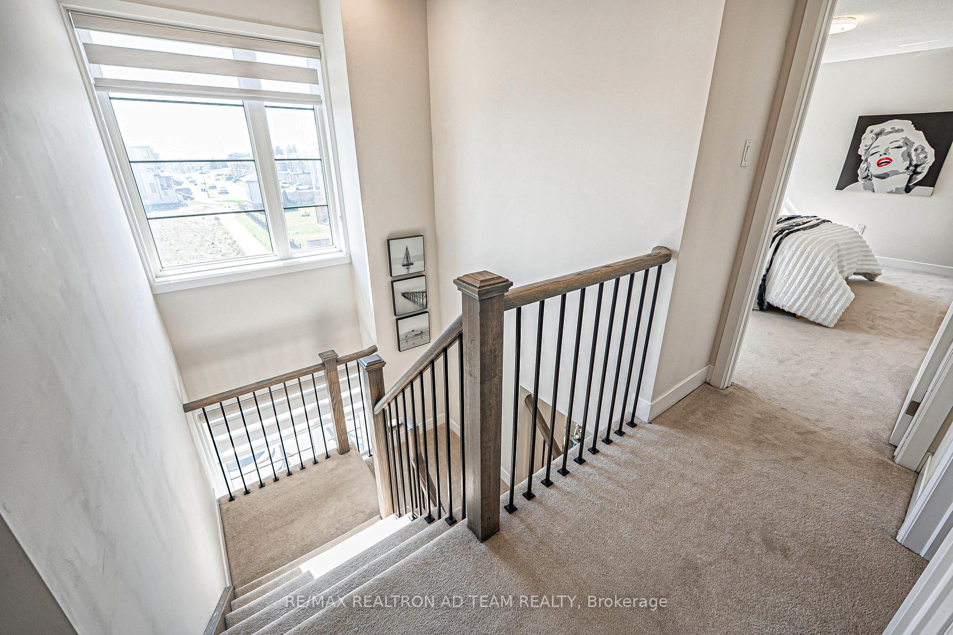 Photo 11 of 54 Shawfield Way, Whitby, Pringle Creek — HOMEH