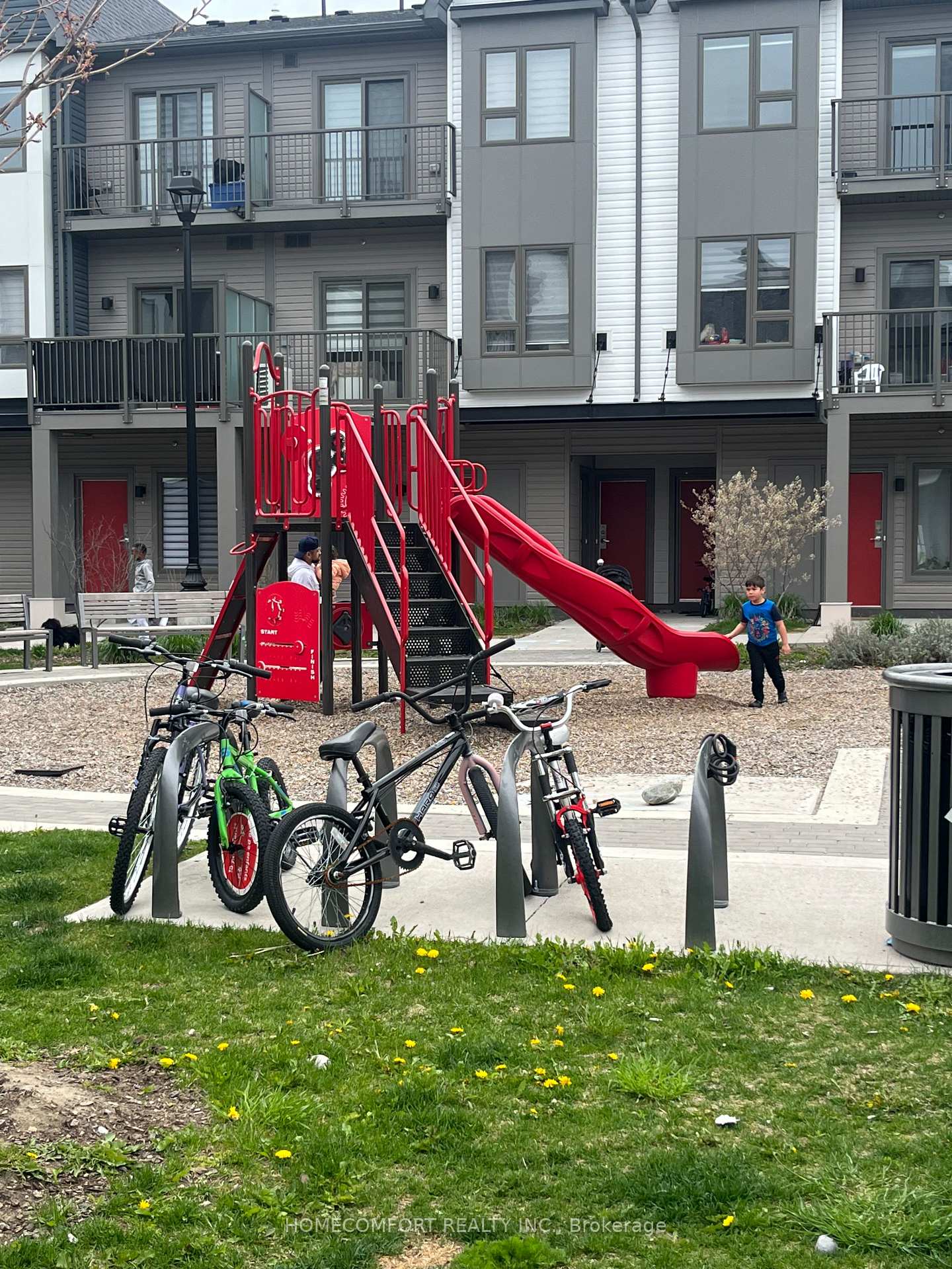 Photo 8 of Unit 904, 2635 William Jackson Drive, Pickering, Duffin Heights — HOMEH
