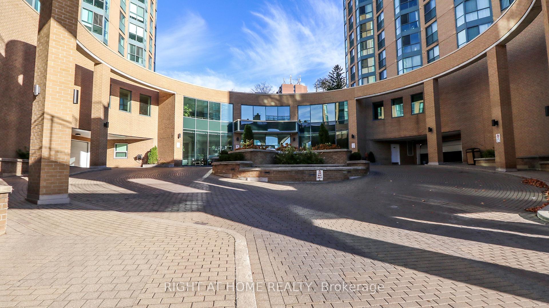 Photo 1 of Unit 605, 150 Dunlop Street E, Barrie, City Centre — HOMEH