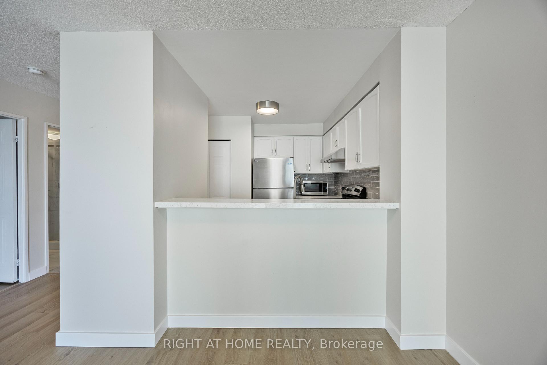 Photo 10 of Unit 605, 150 Dunlop Street E, Barrie, City Centre — HOMEH