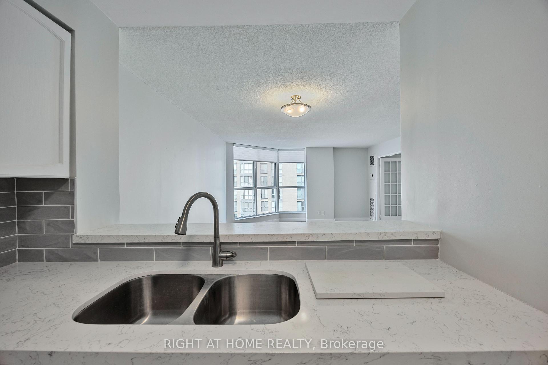 Photo 25 of Unit 605, 150 Dunlop Street E, Barrie, City Centre — HOMEH