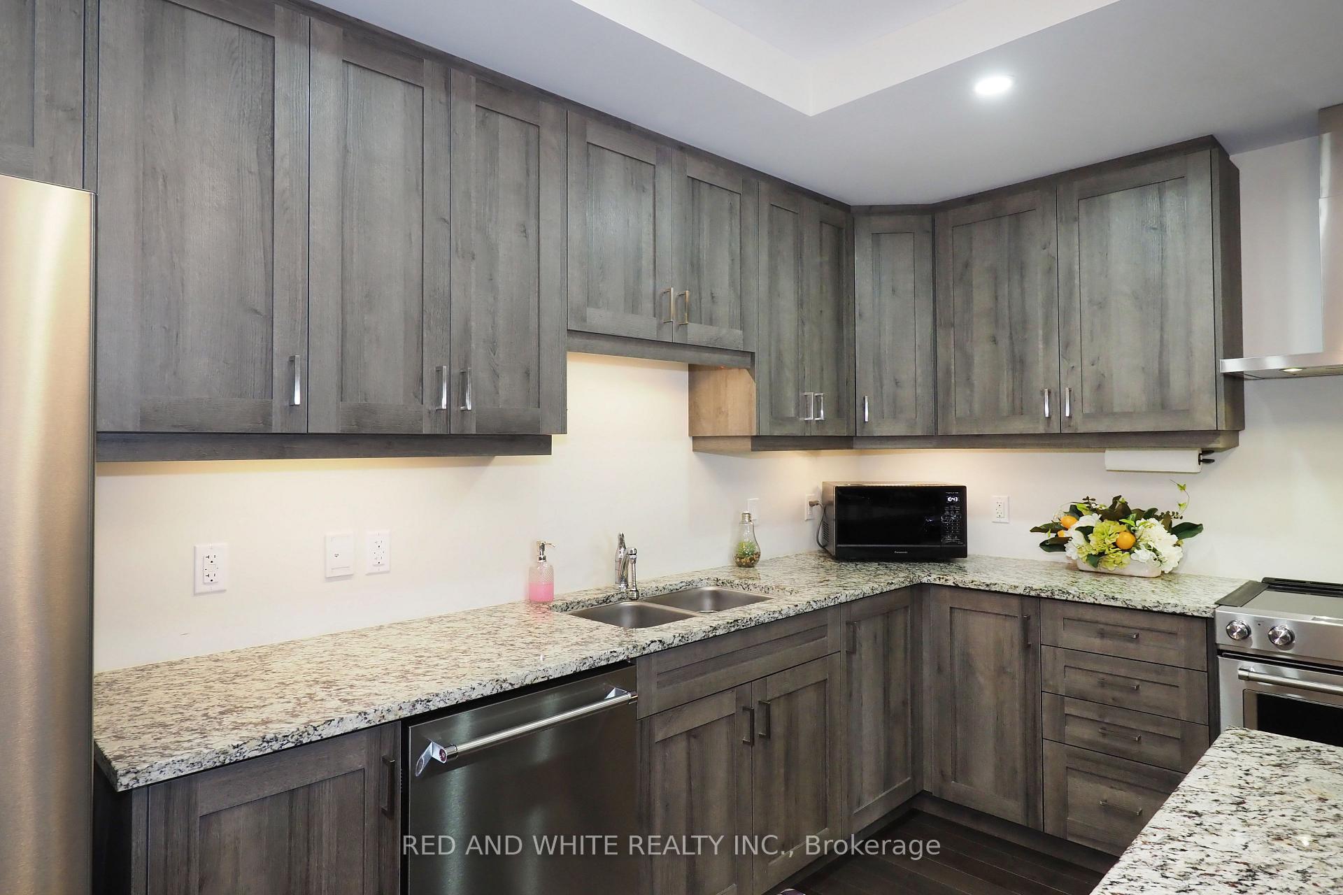 Photo 13 of Unit 101, 245 Grey Silo Road, Waterloo — HOMEH