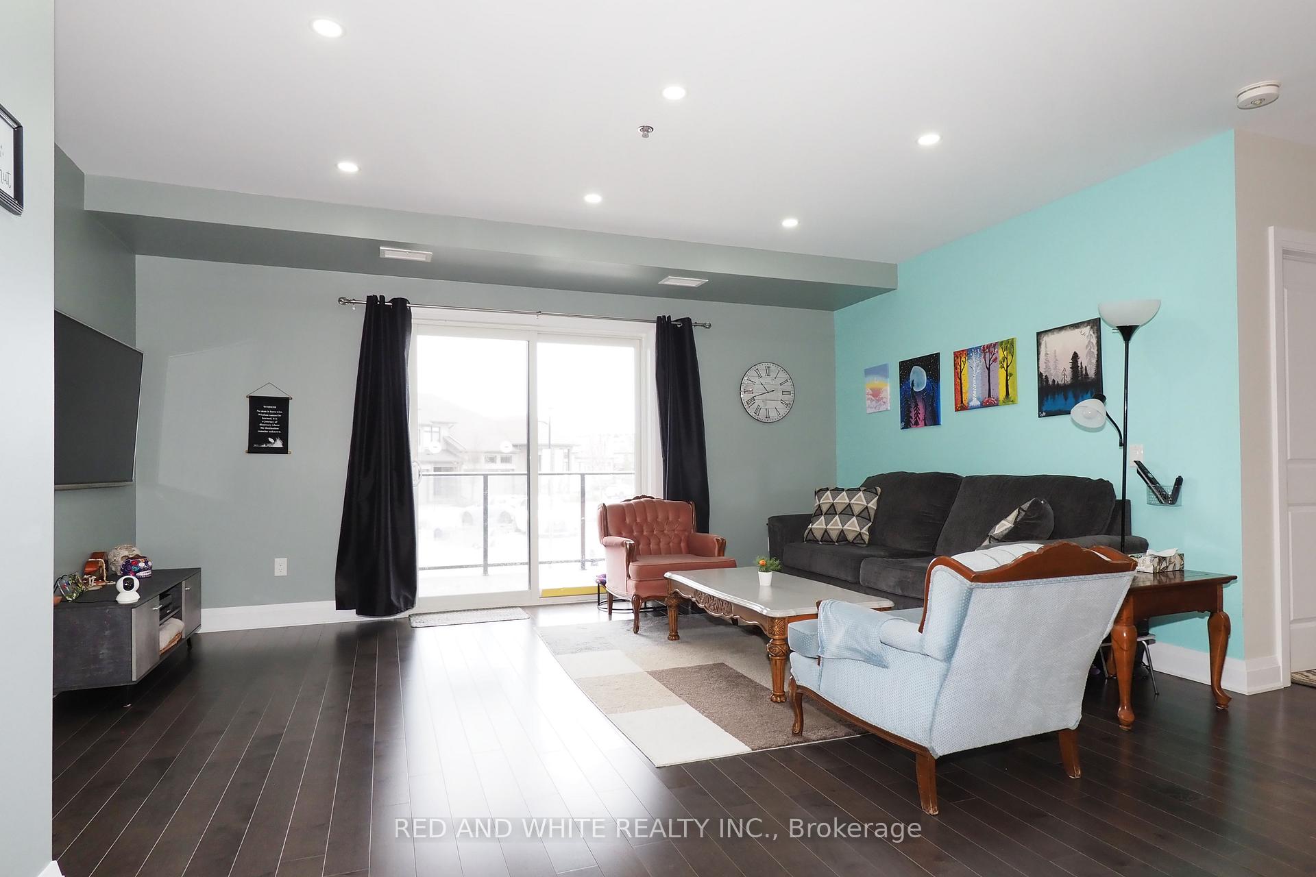Photo 18 of Unit 101, 245 Grey Silo Road, Waterloo — HOMEH