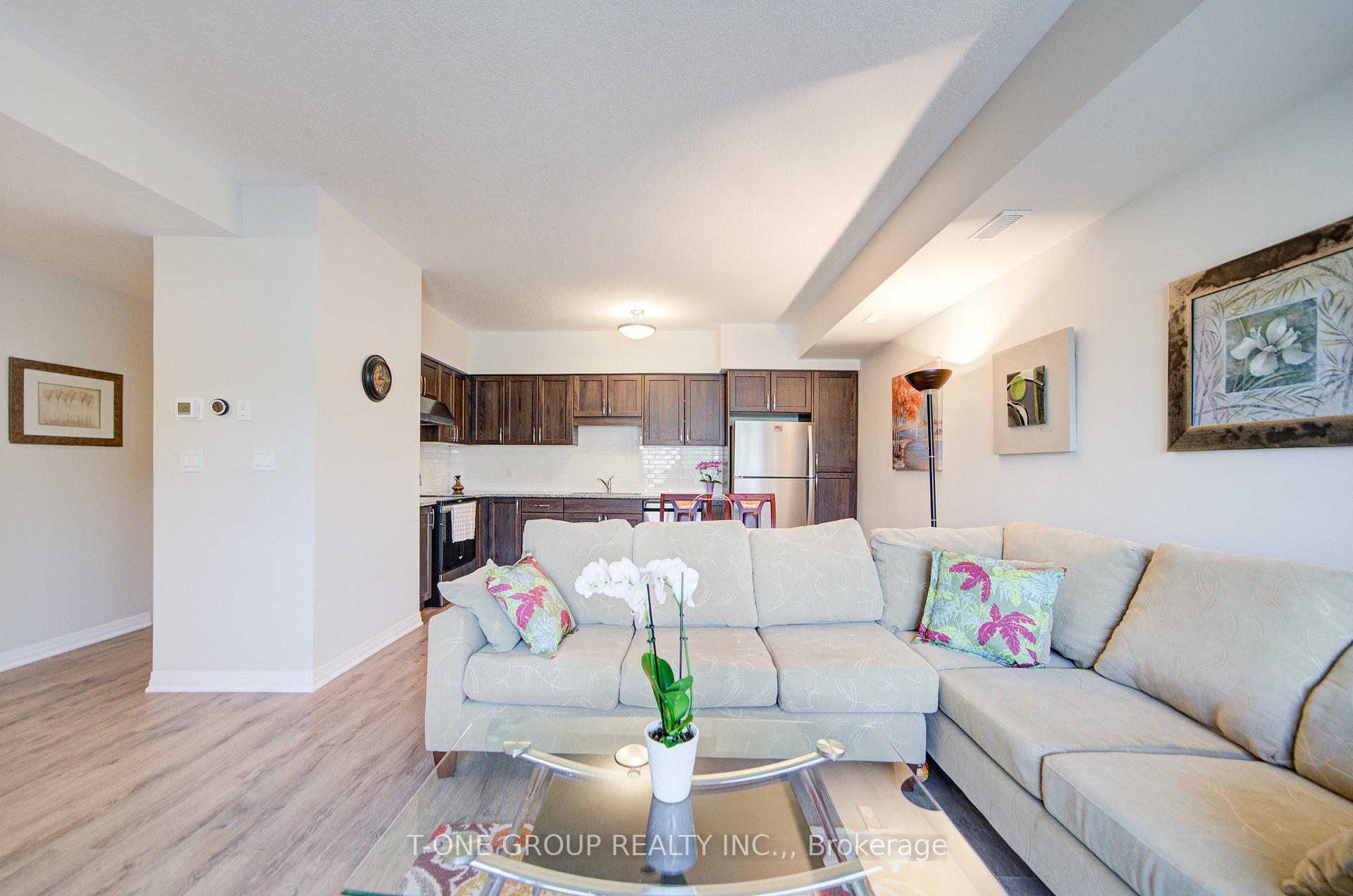 Photo 4 of 30 Vitality Drive, Kitchener — HOMEH