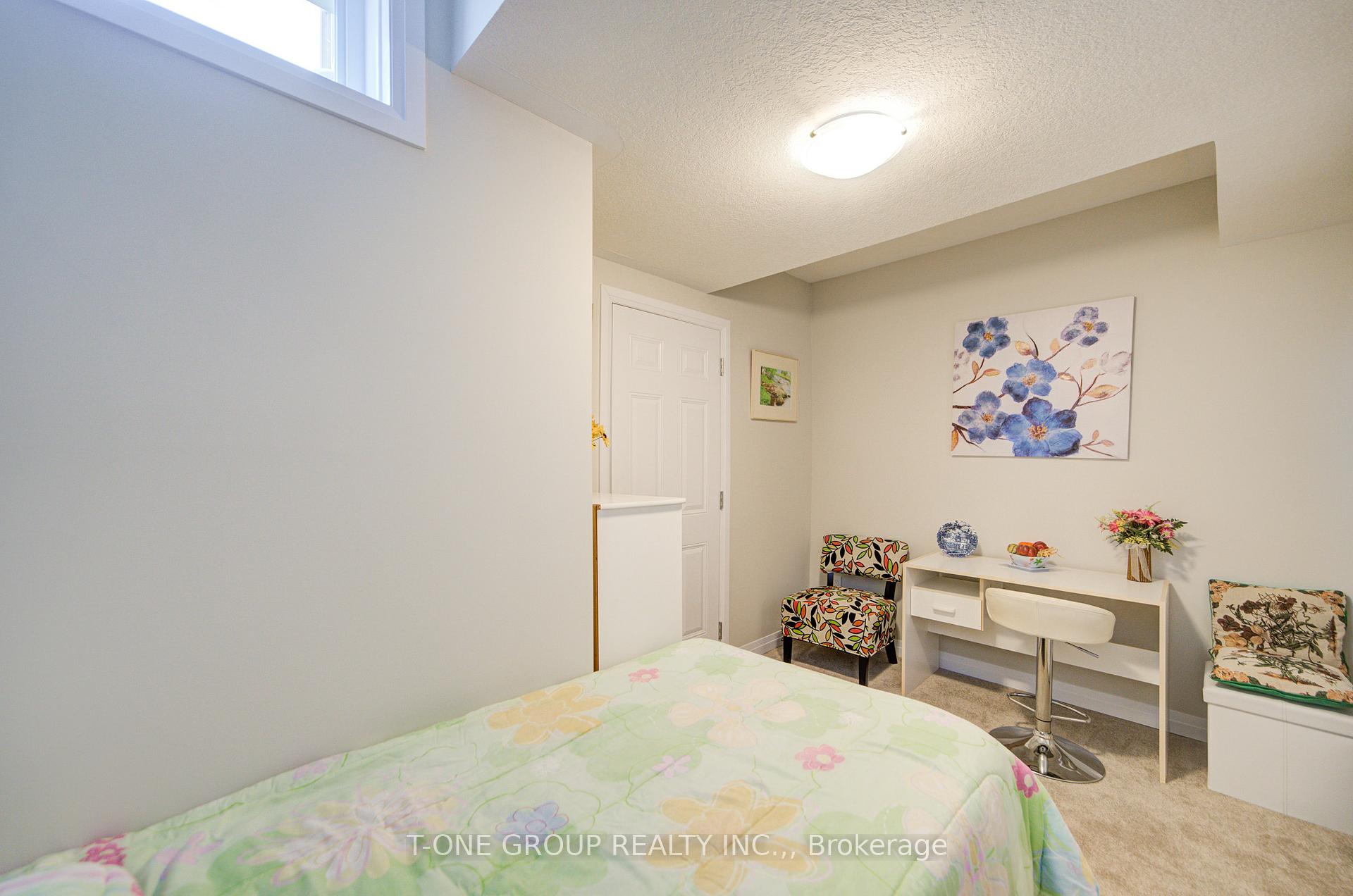 Photo 14 of 30 Vitality Drive, Kitchener — HOMEH