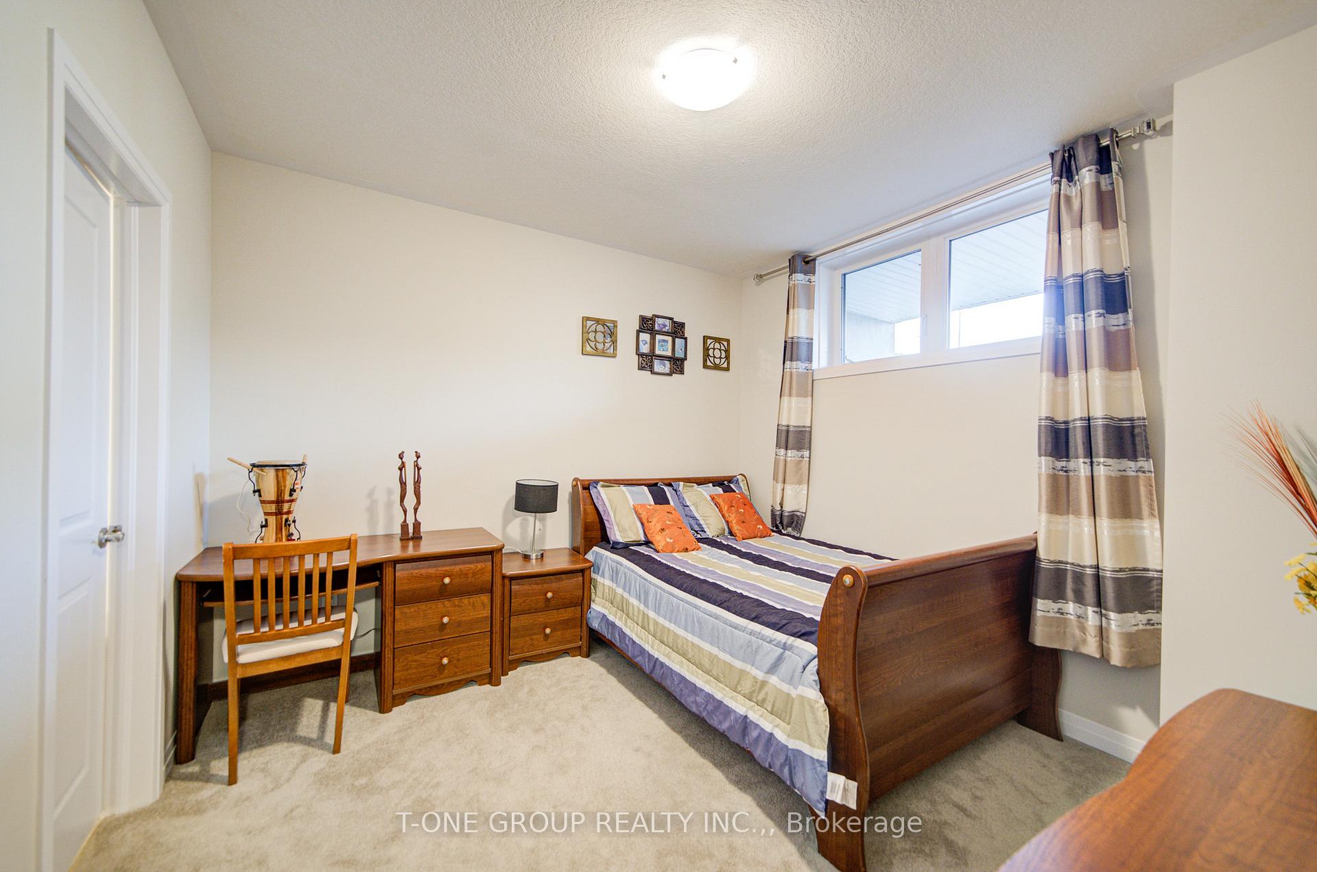 Photo 15 of 30 Vitality Drive, Kitchener — HOMEH