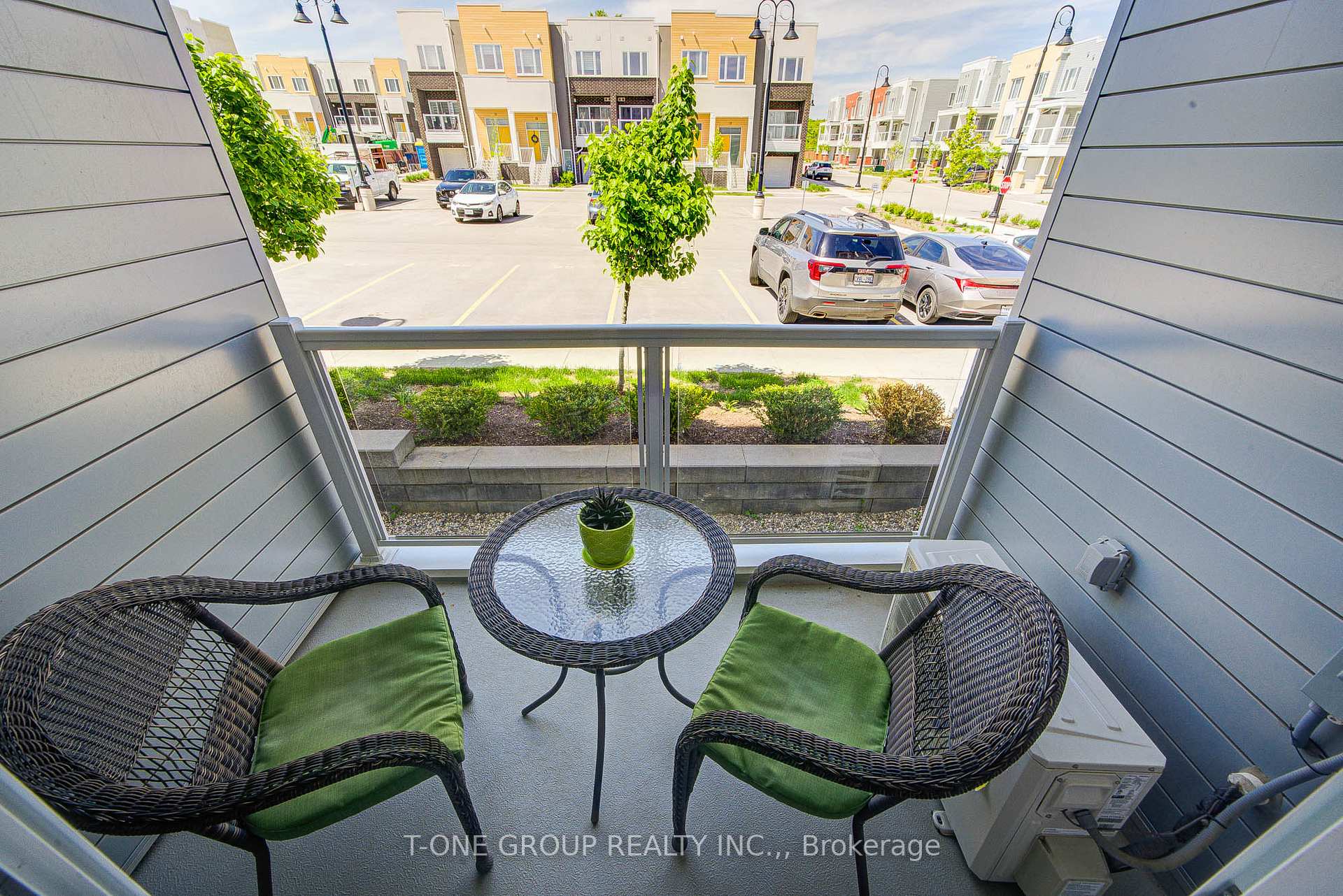 Photo 32 of 30 Vitality Drive, Kitchener — HOMEH