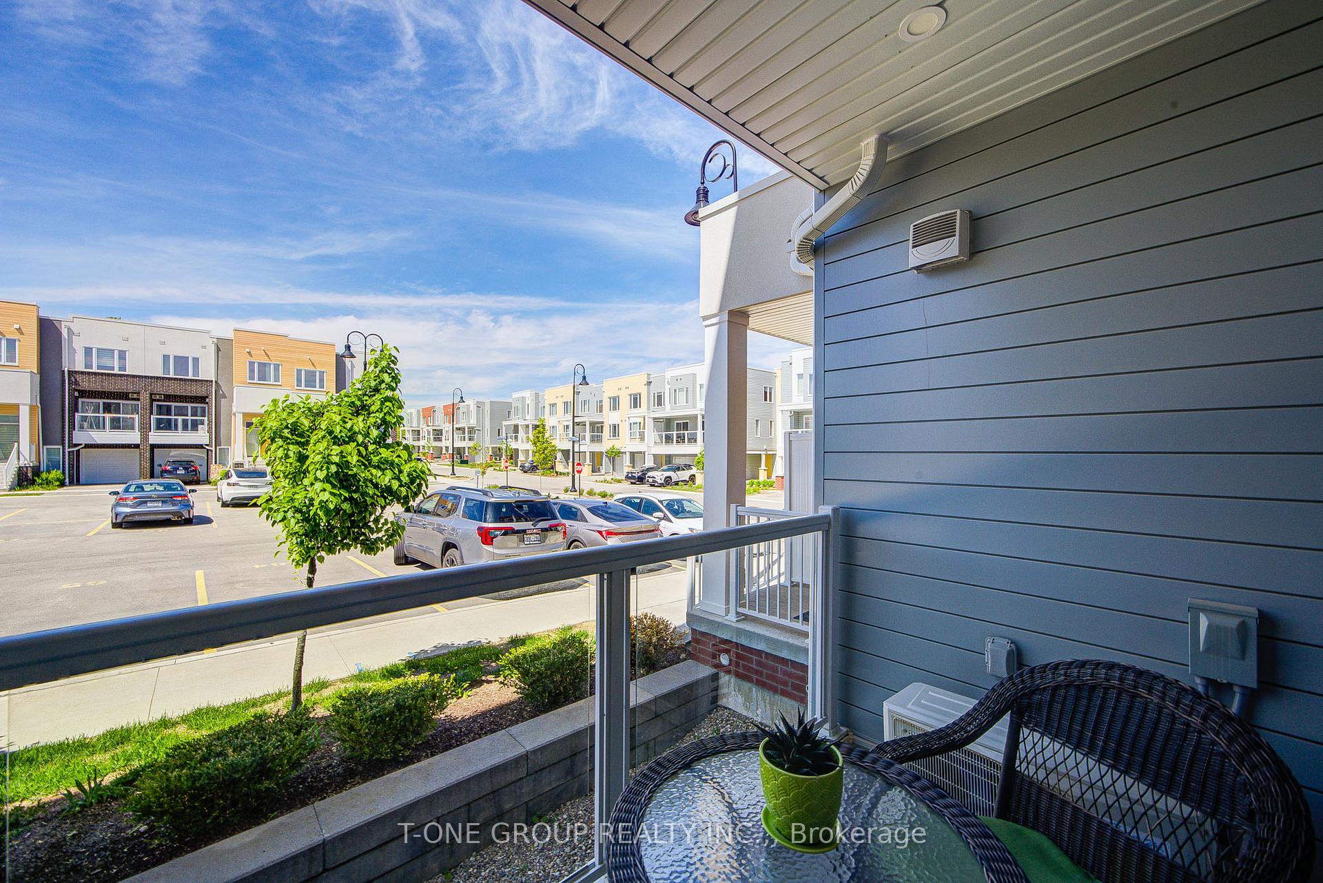 Photo 31 of 30 Vitality Drive, Kitchener — HOMEH