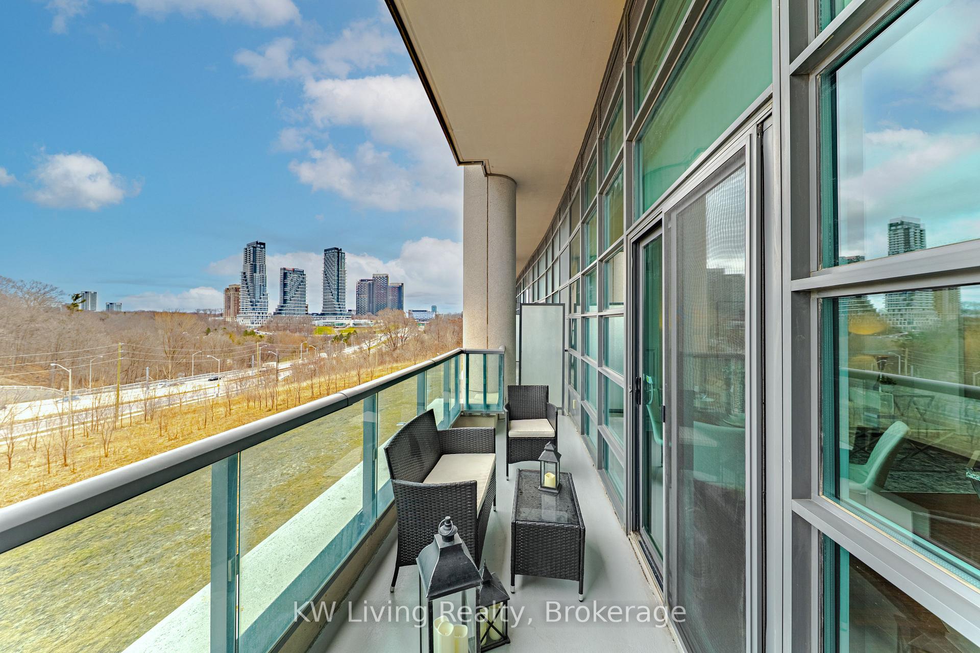 Photo 13 of Unit 102, 35 Brian Peck Crescent, Toronto, Thorncliffe Park — HOMEH