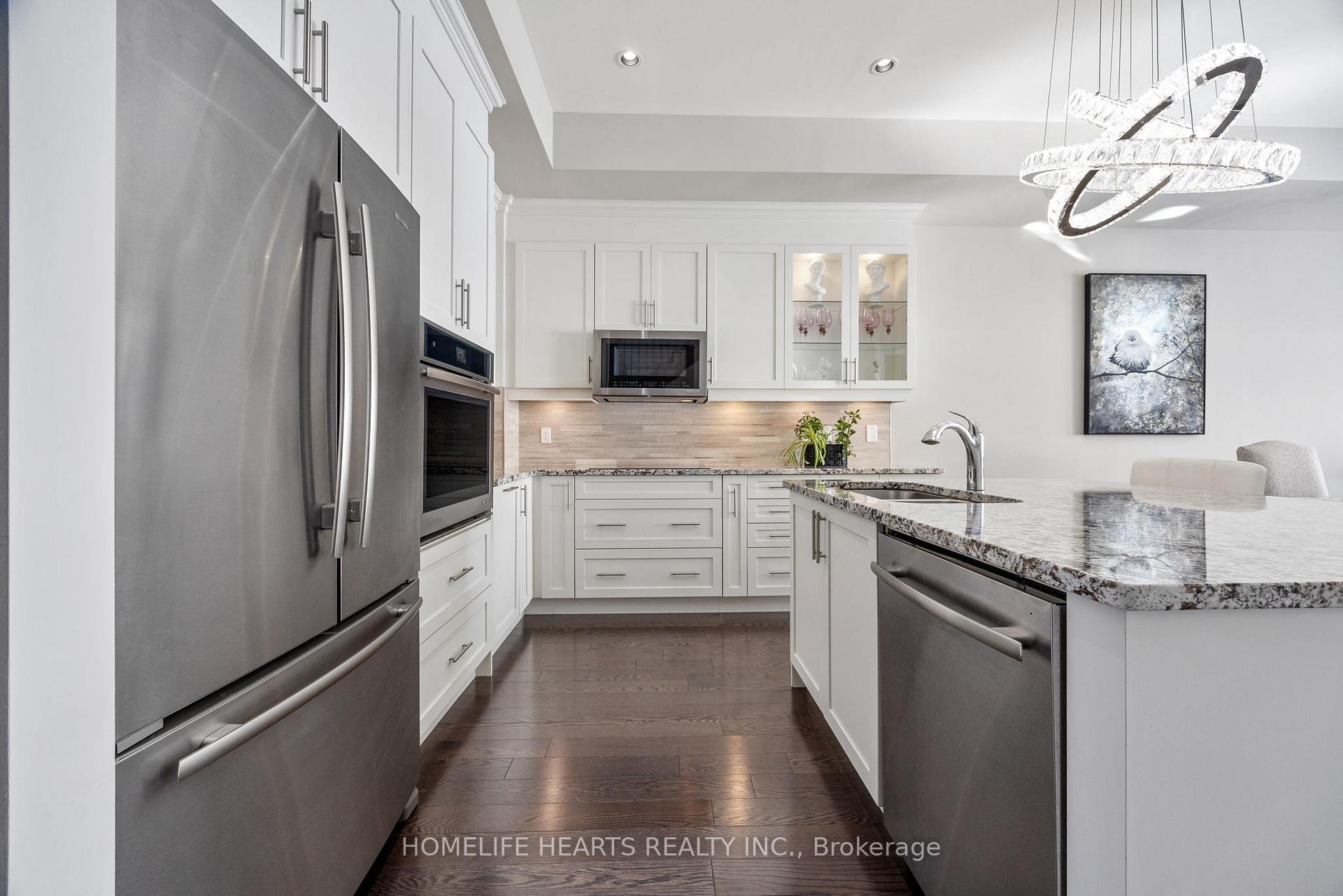 Photo 4 of Unit 2, 315 Lakebreeze Drive, Clarington, Newcastle — HOMEH