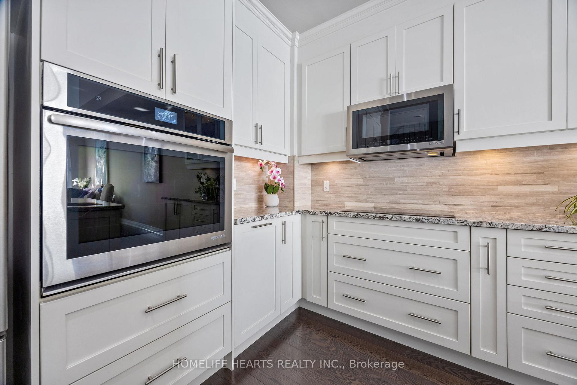 Photo 7 of Unit 2, 315 Lakebreeze Drive, Clarington, Newcastle — HOMEH