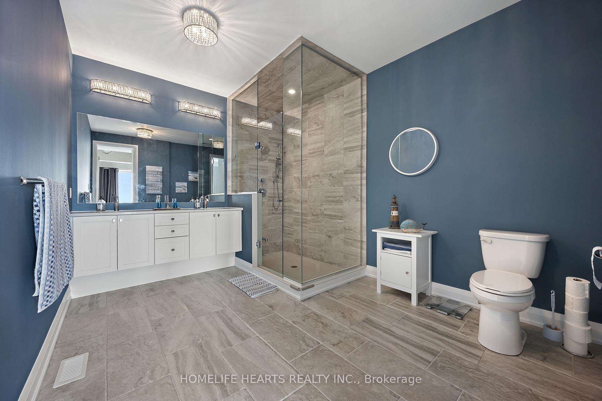 Photo 12 of Unit 2, 315 Lakebreeze Drive, Clarington, Newcastle — HOMEH