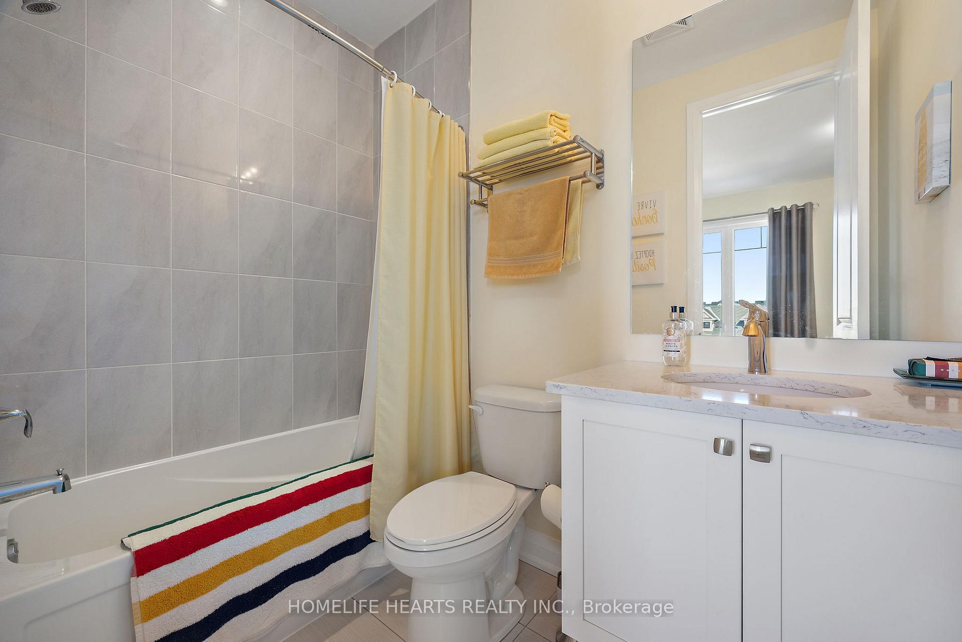 Photo 16 of Unit 2, 315 Lakebreeze Drive, Clarington, Newcastle — HOMEH