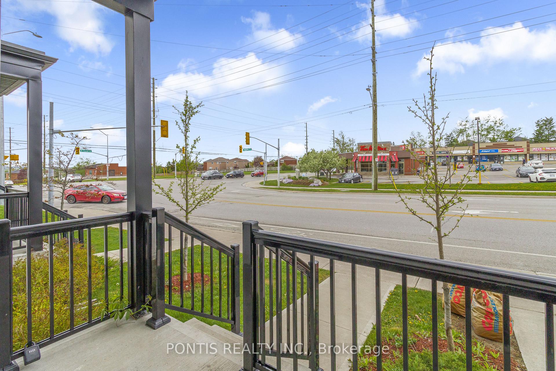 Photo 7 of Unit 18, 21 Stonehart Lane, Barrie, East Bayfield — HOMEH