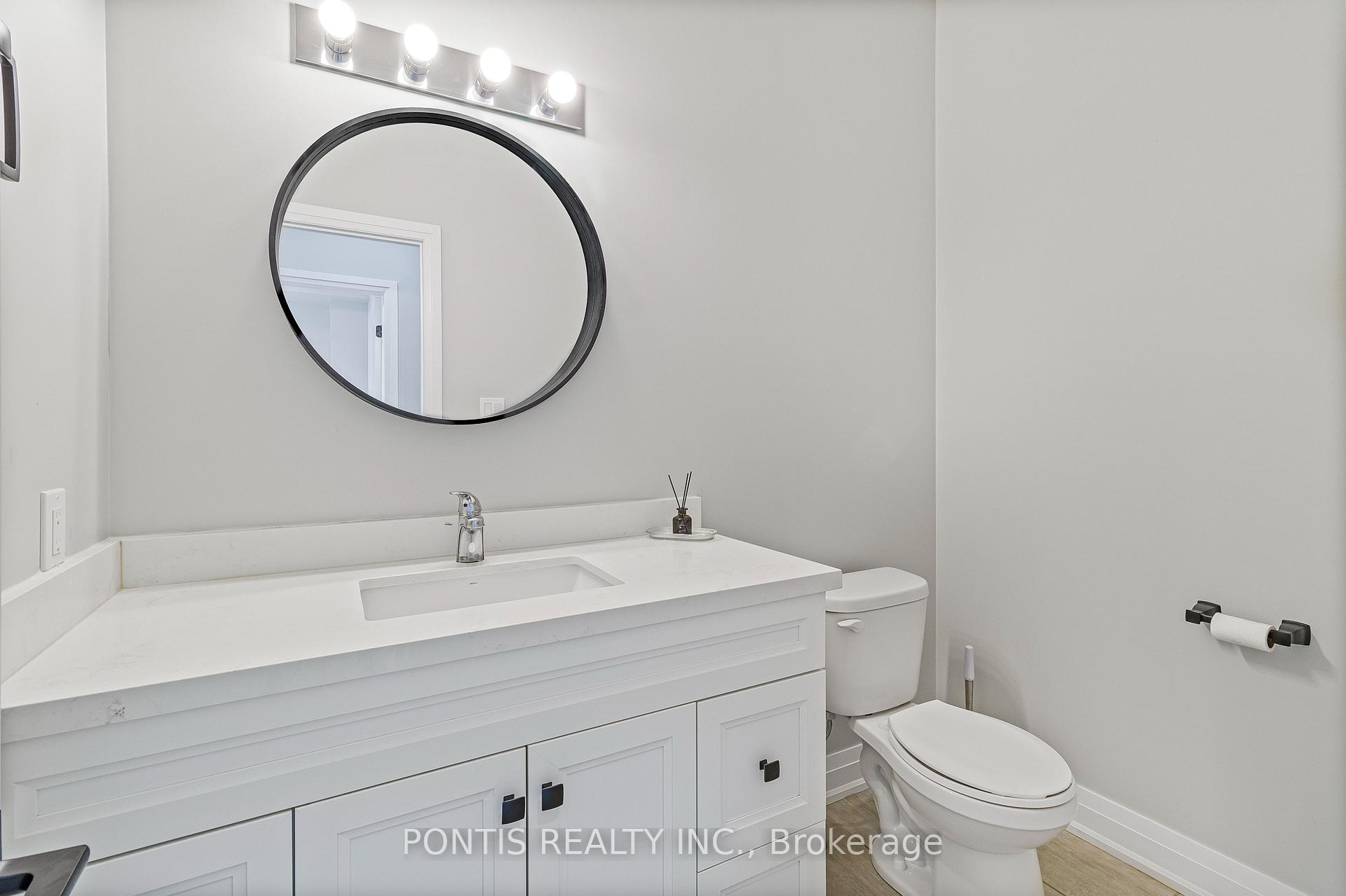Photo 2 of Unit 18, 21 Stonehart Lane, Barrie, East Bayfield — HOMEH