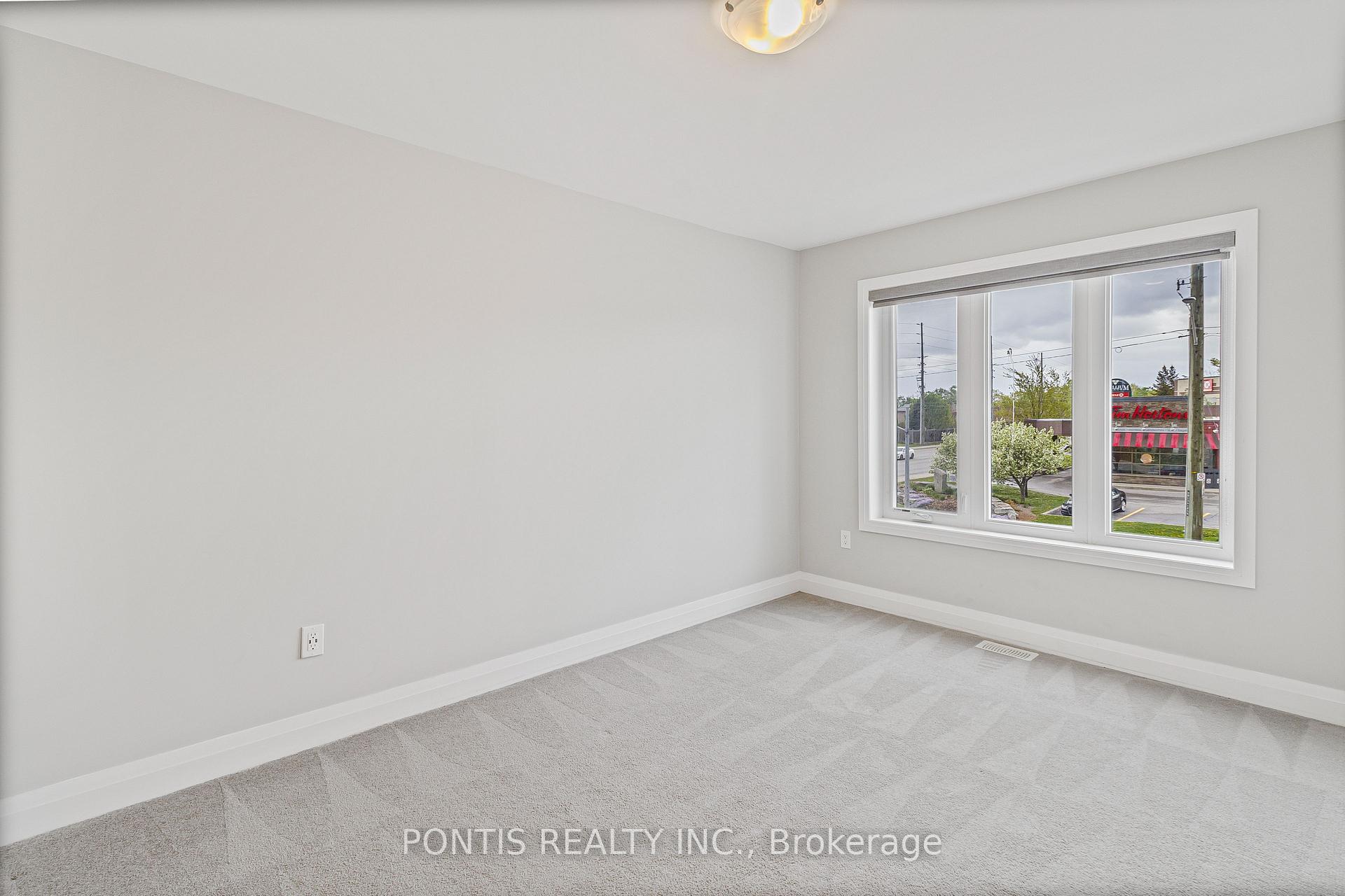 Photo 21 of Unit 18, 21 Stonehart Lane, Barrie, East Bayfield — HOMEH