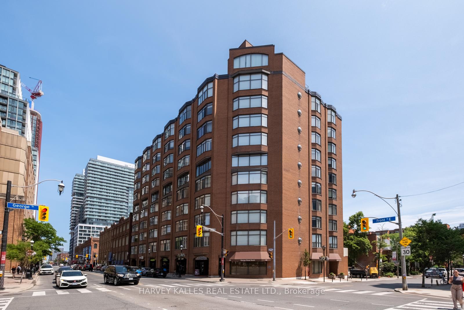 Front of Unit 202, 135 George Street S