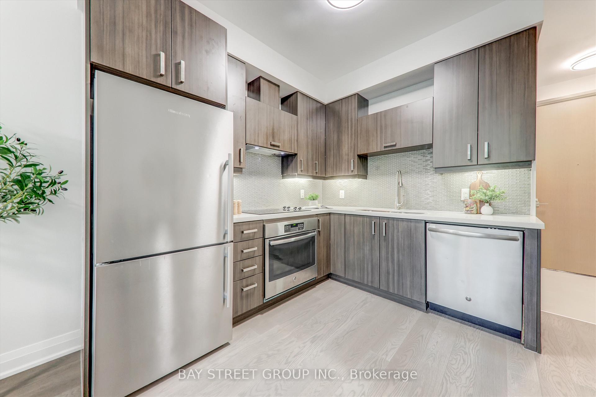 Photo 9 of Unit #116, 28 Uptown Drive, Markham, Unionville — HOMEH