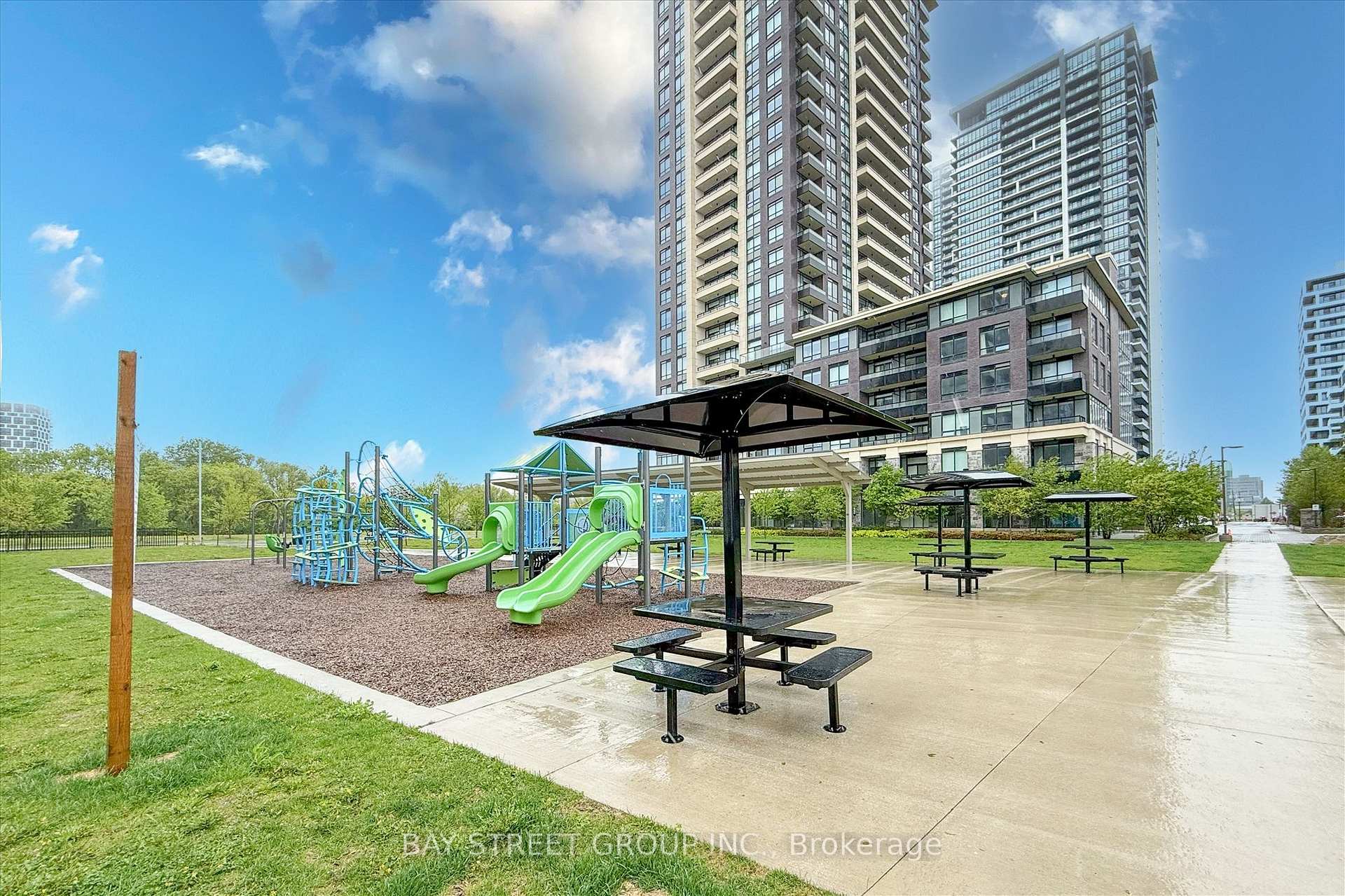 Photo 29 of Unit #116, 28 Uptown Drive, Markham, Unionville — HOMEH