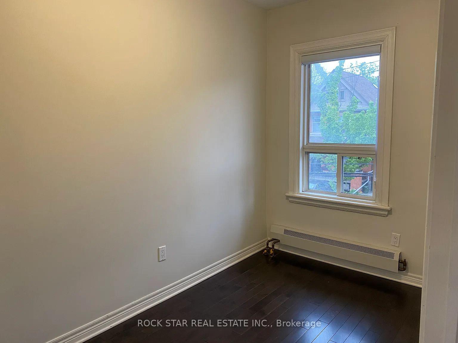 Photo 7 of Unit Unit 2/2nd Floor, 322 Queen Street, Hamilton, Kirkendall — HOMEH